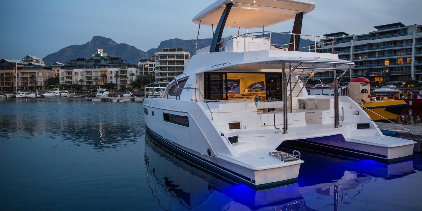 Photo #6 - Leopard 43 PC () in Marina - 7355
