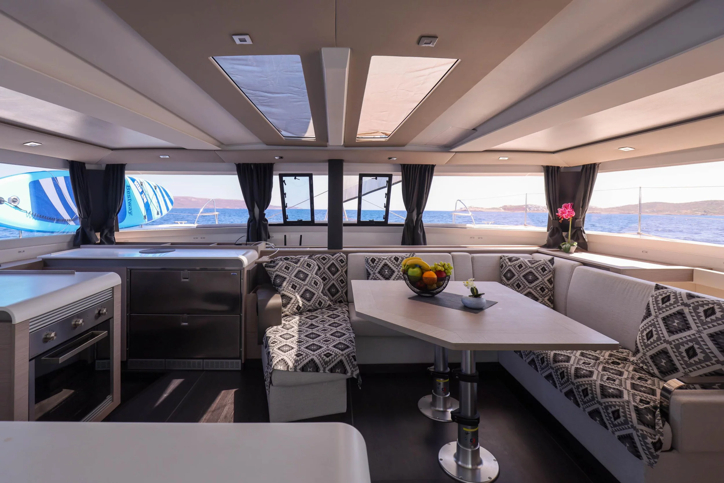 Fountaine Pajot 47 TANNA LUX (GEN, AC, WATERMAKER) (AQUARELLA)  - 18