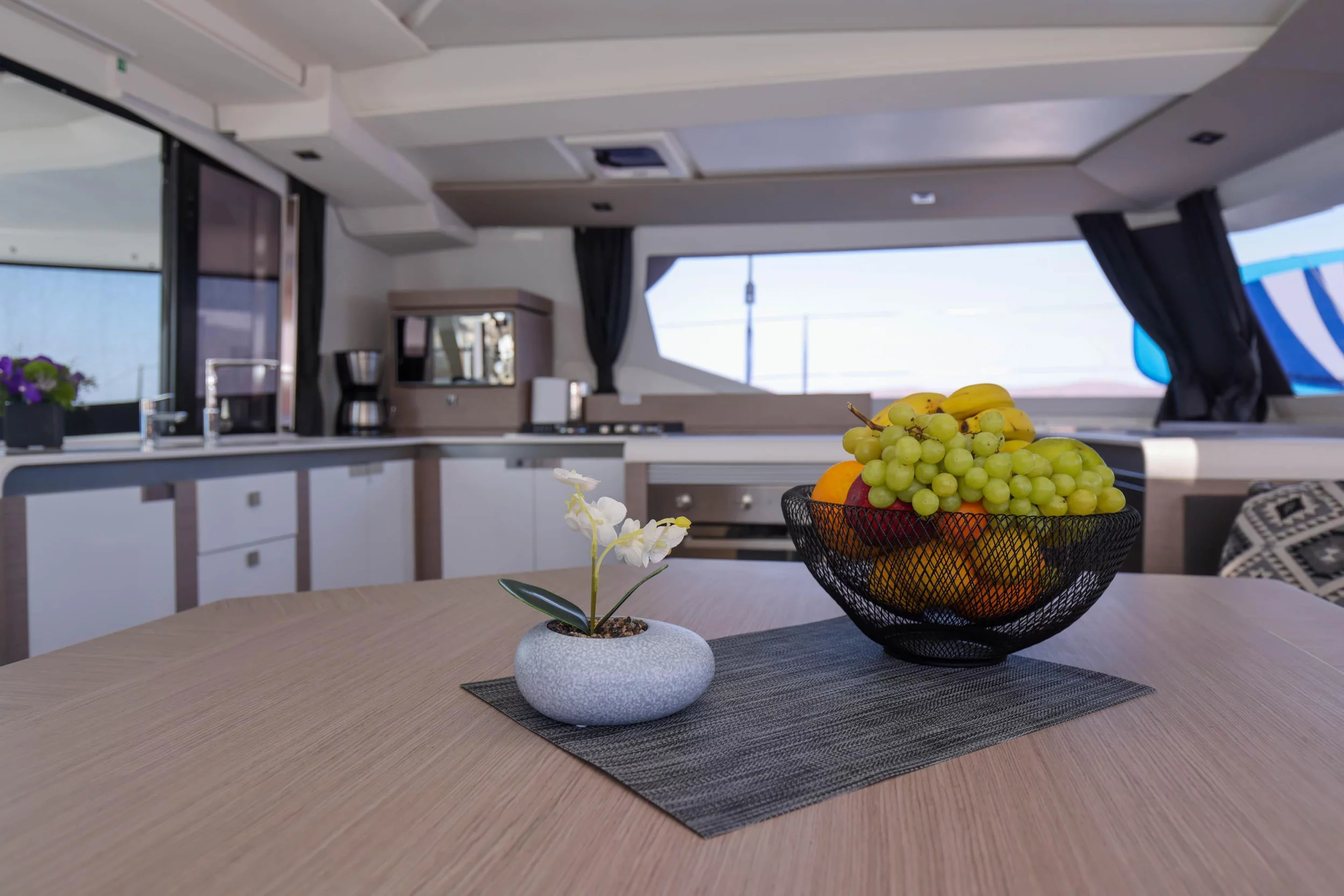 Fountaine Pajot 47 TANNA LUX (GEN, AC, WATERMAKER) (AQUARELLA)  - 3