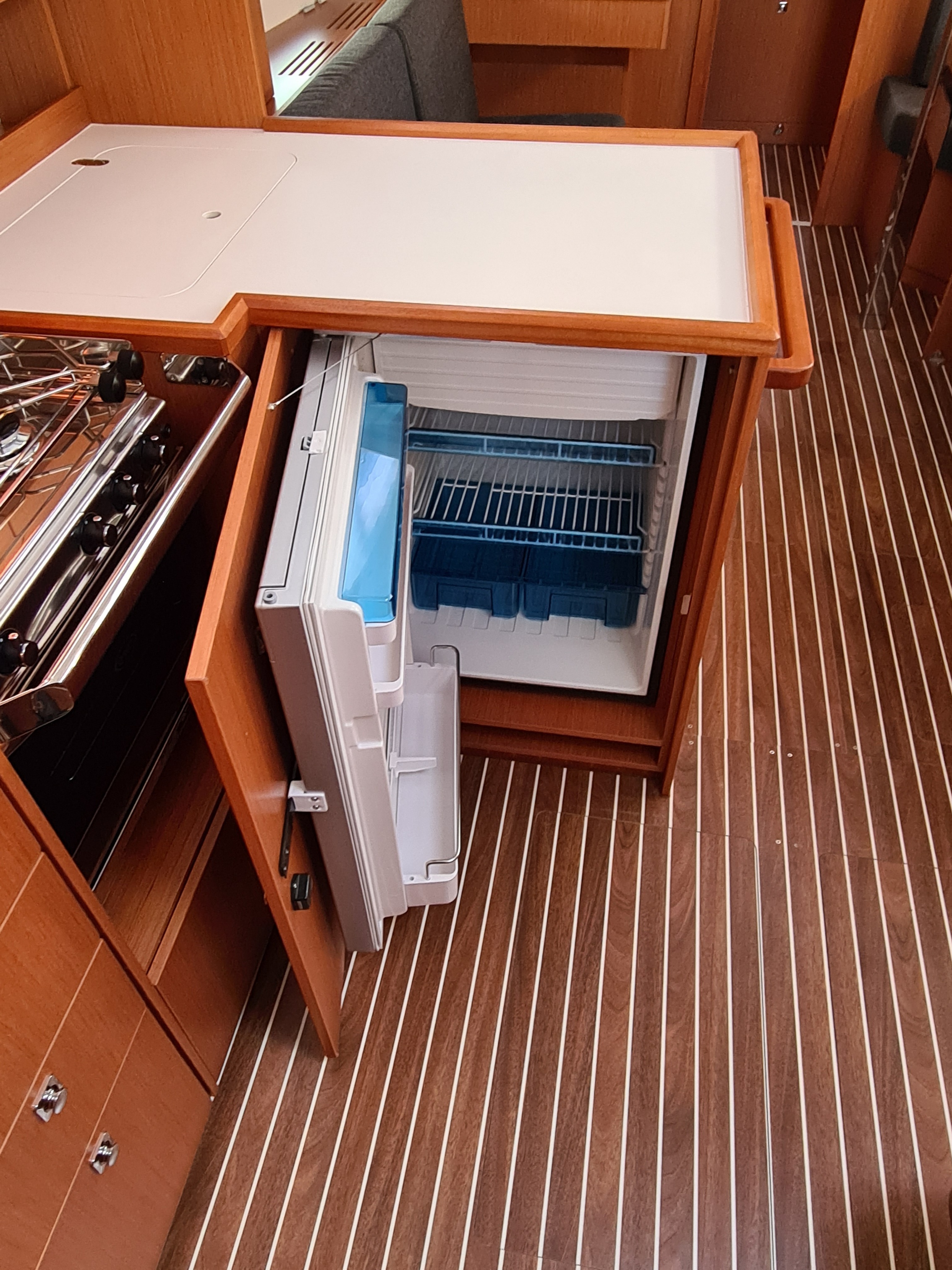 Photo #3 - Bavaria C42 (Melia) in Mykonos - 5191
