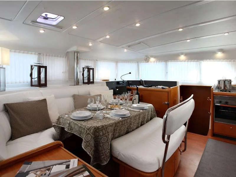 Lagoon 440 (Freedom) Interior image - 2