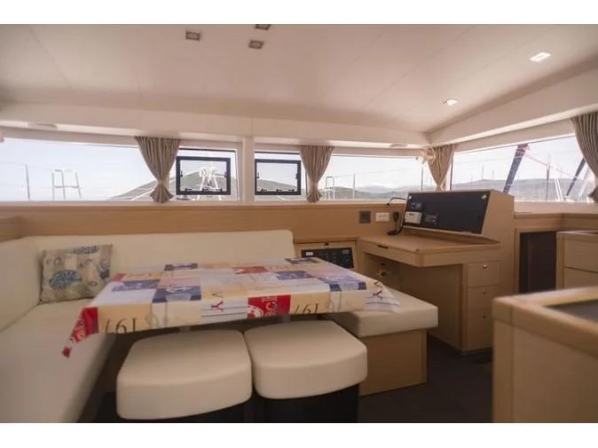 Lagoon 400 S2 (ASTRO) Interior image - 3