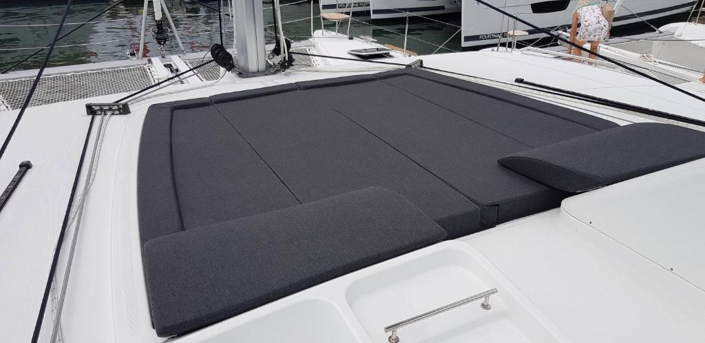 Photo #4 - Lagoon 450 Flybridge (SILICIA) in Kastela - 19345