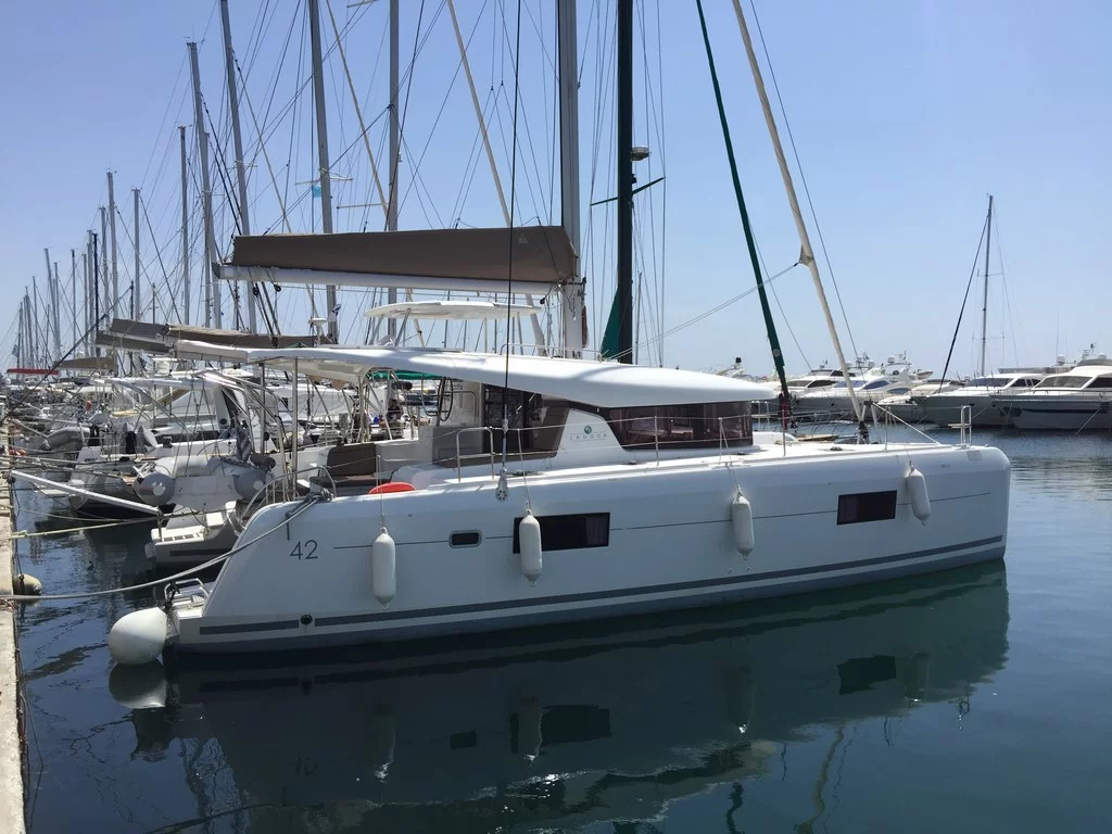 Lagoon 42 (Iris II)  - 10