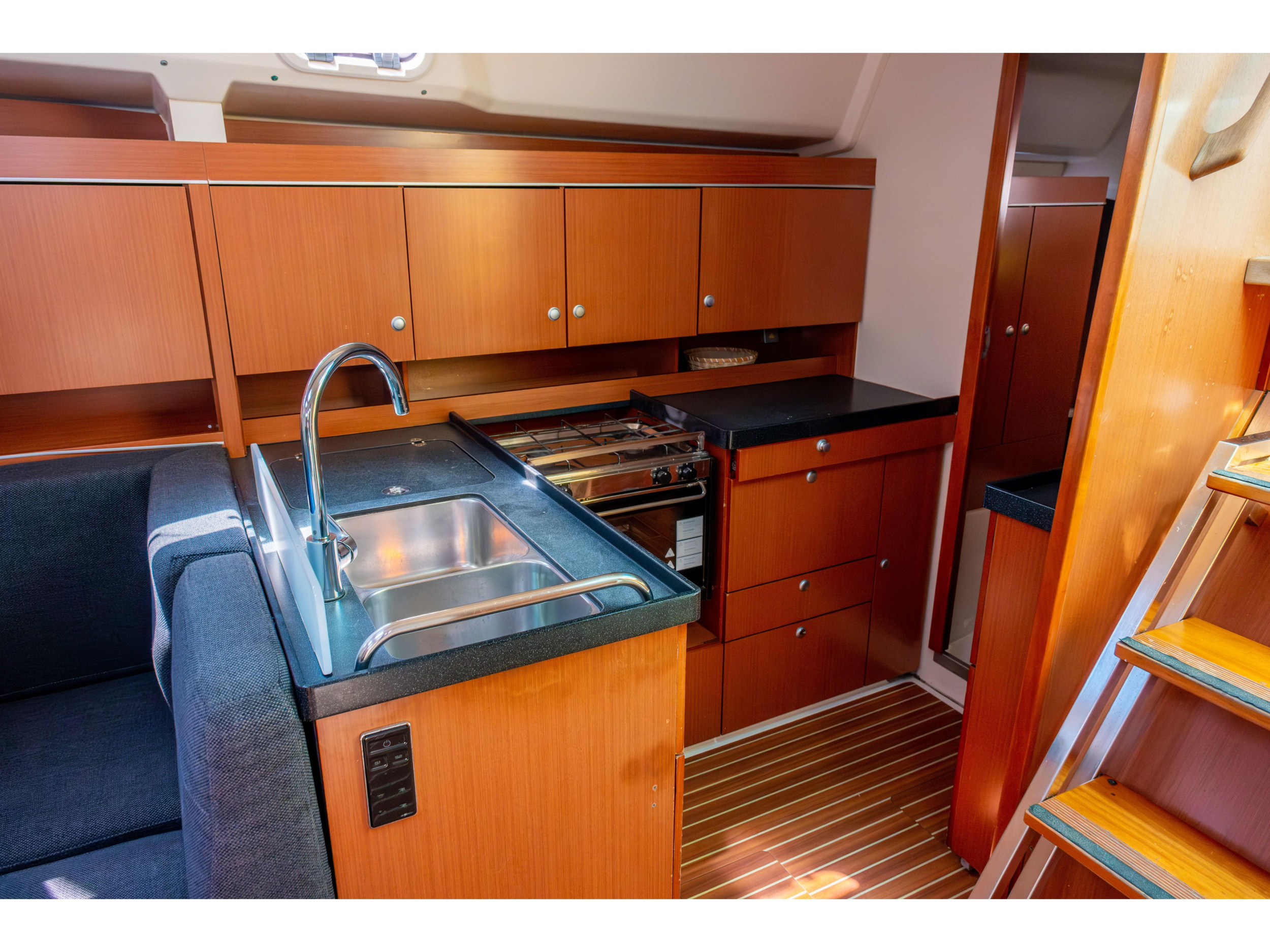 Photo #5 - Hanse 445 - 4 cabin (Draco) in Fethiye - 19087