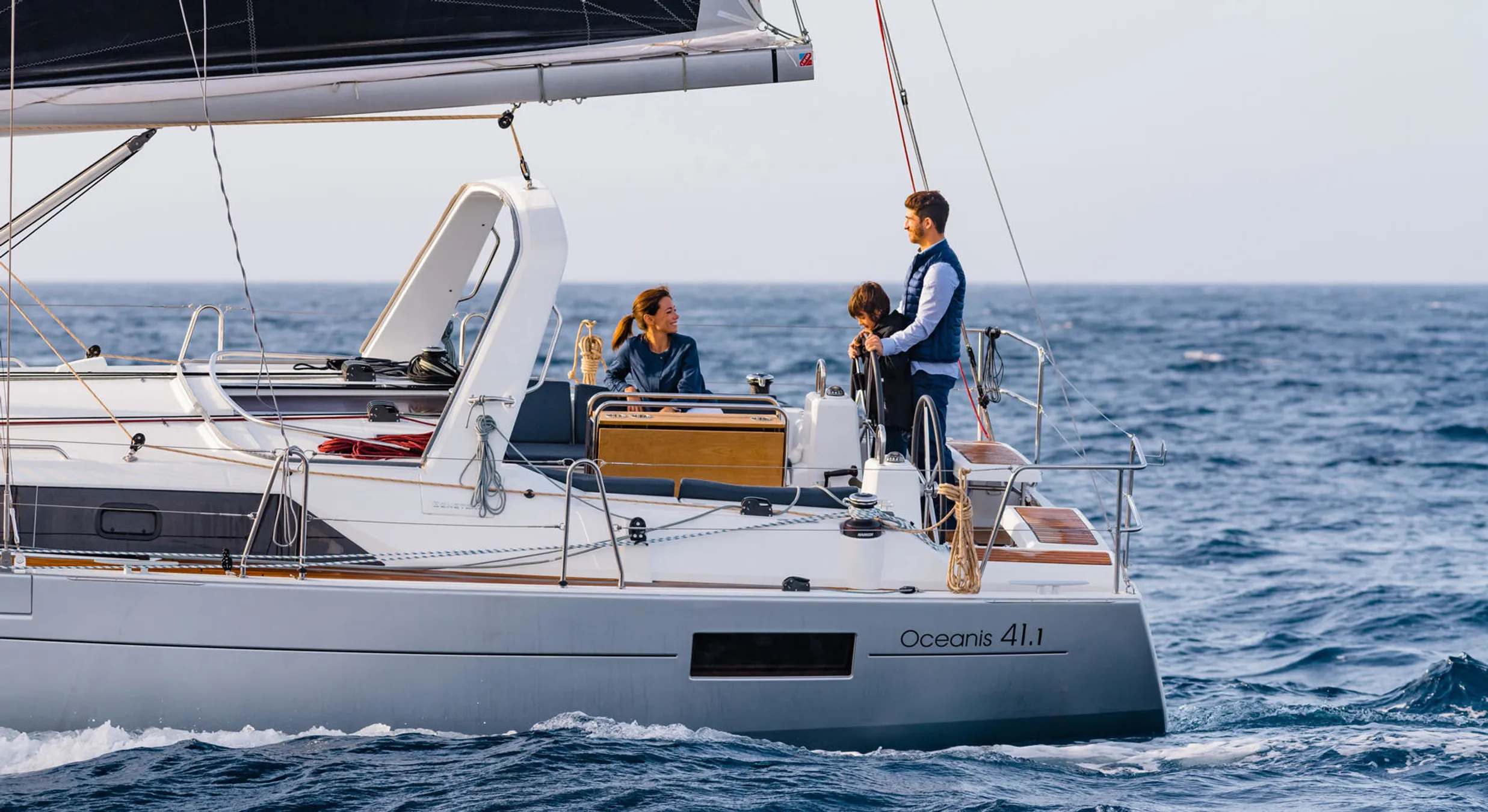 Photo #5 - Oceanis 41.1 (Blue Hop) in Port Grimaud Sam - 19430