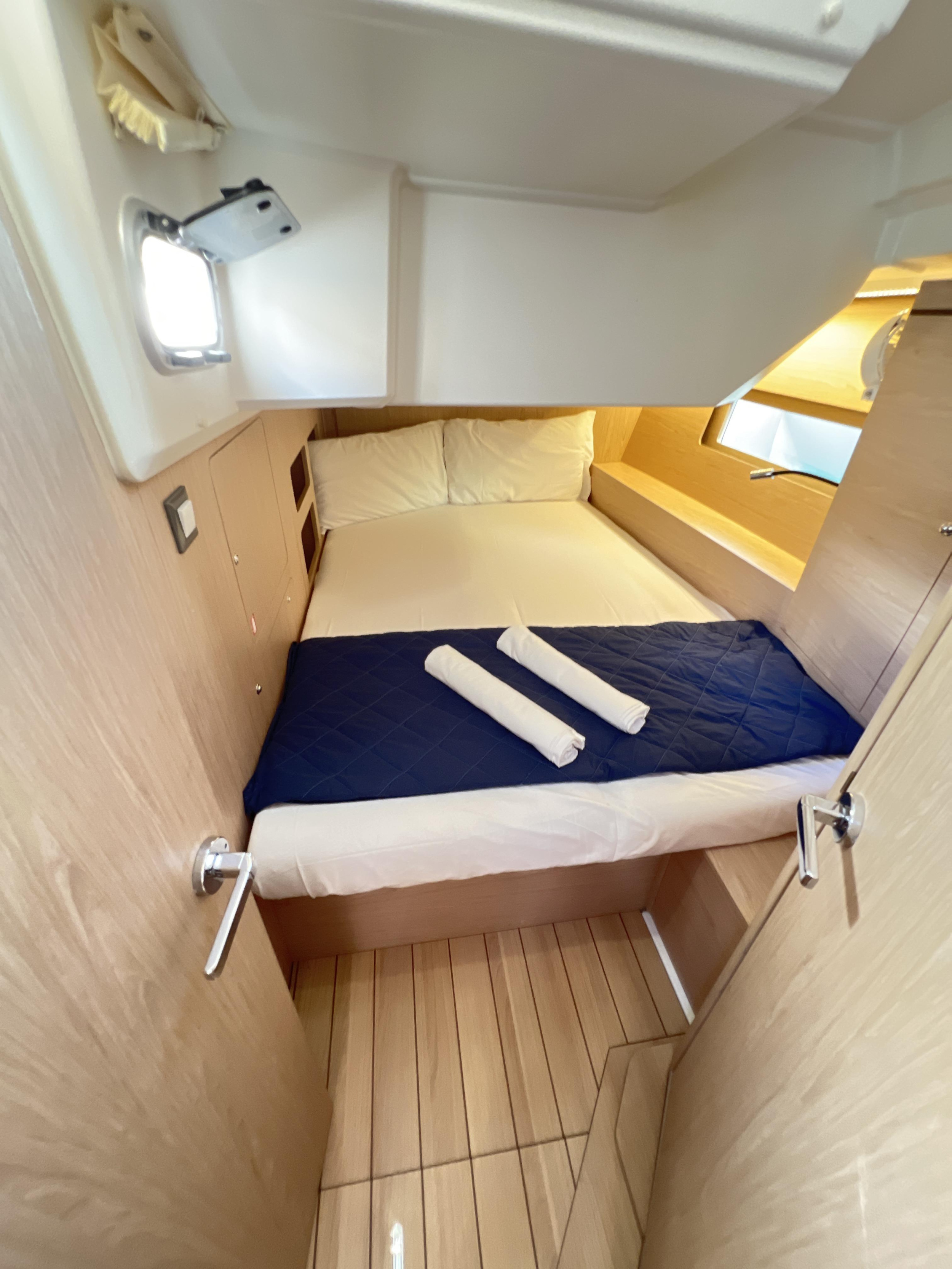 Photo #15 - Oceanis 46.1 (4 cab) (Ferro Azzurro) in Portisco - 8528