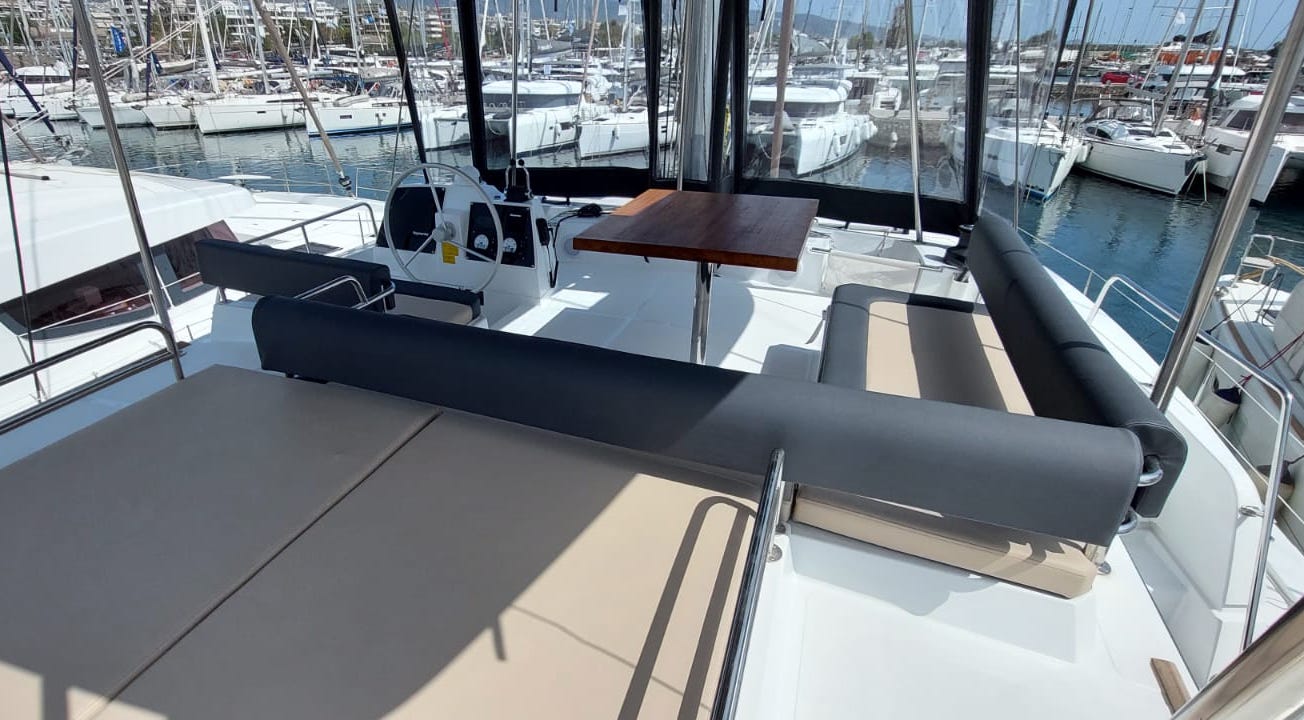 Photo #10 - Bali 4.6 (Poseidon) en Athènes - 17397