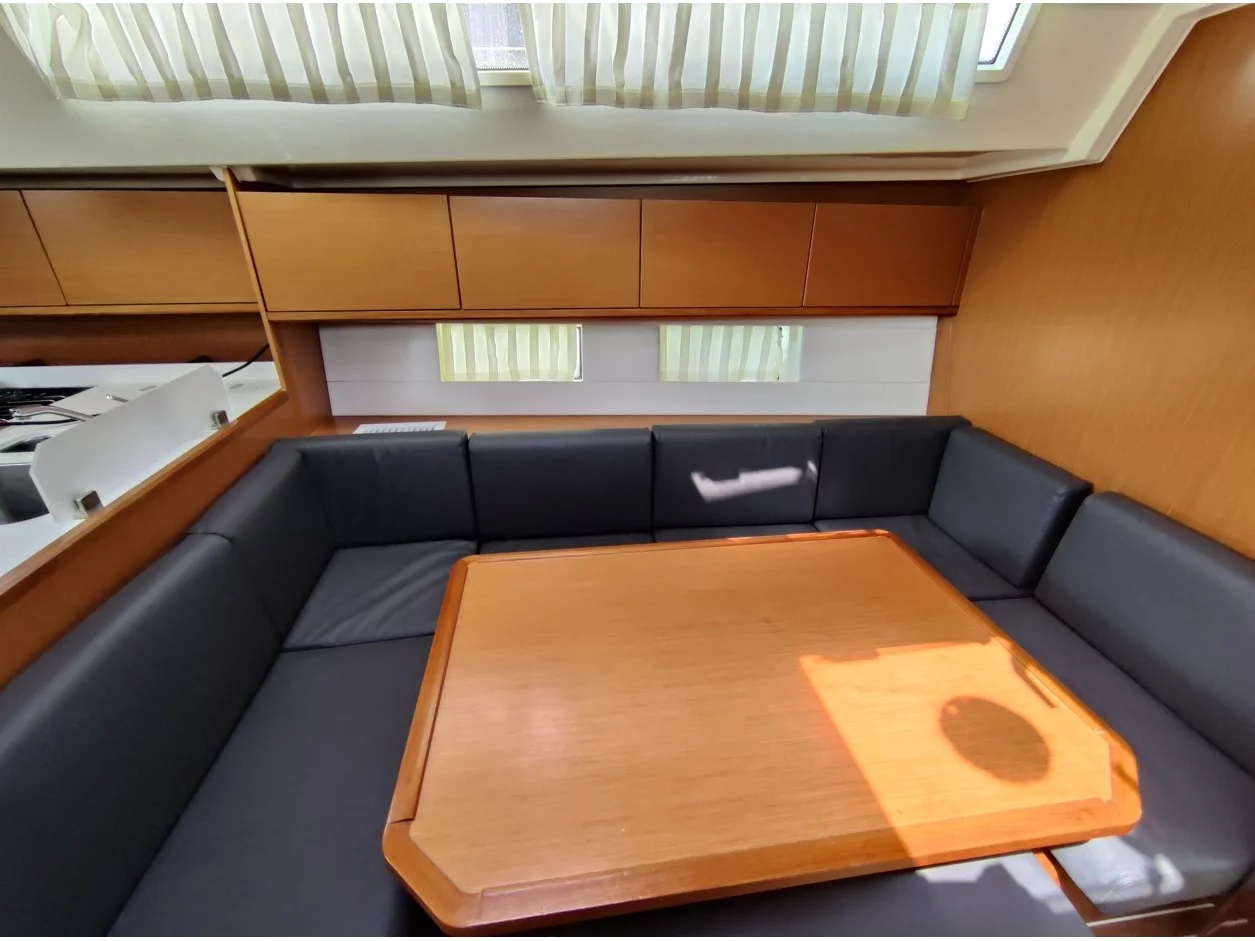 Bavaria C 45 Cruiser-5 cabin (BavariaC45_1) Interior image - 3