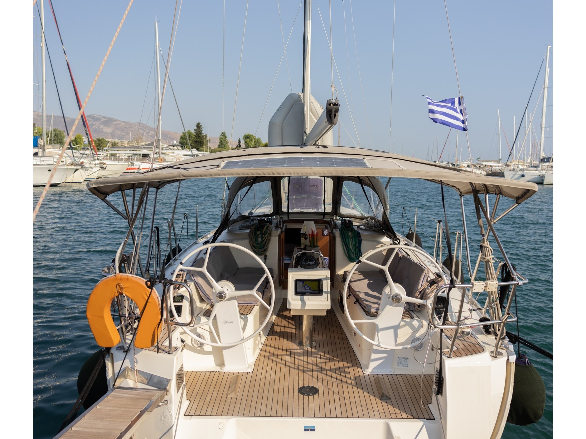 Photo #1 - Bavaria Cruiser 37 (BavariaCR37_1) en Atenas - 22969