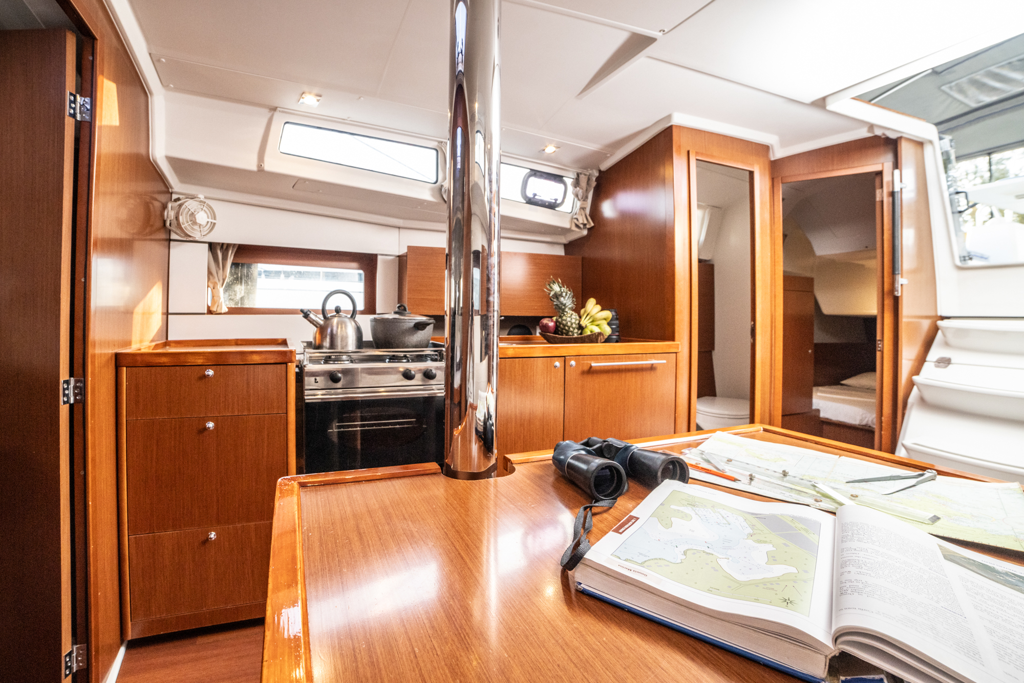 Photo #8 - Oceanis 38.1 (Oceanis38.1_2) in Paleros - 22981