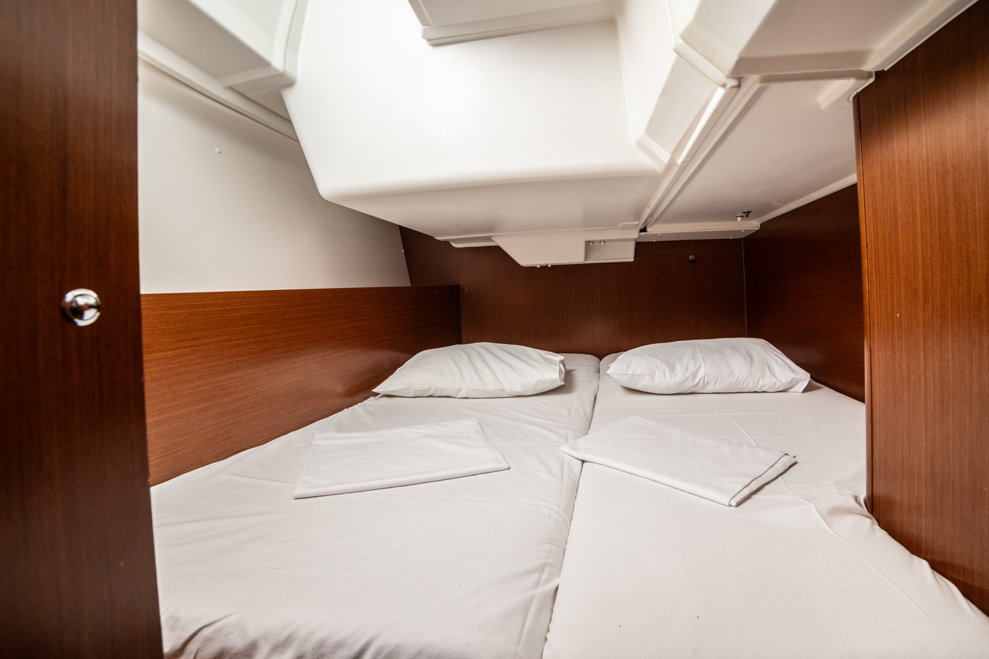 Photo #7 - Oceanis 38.1 (Oceanis38.1_2) in Paleros - 22981