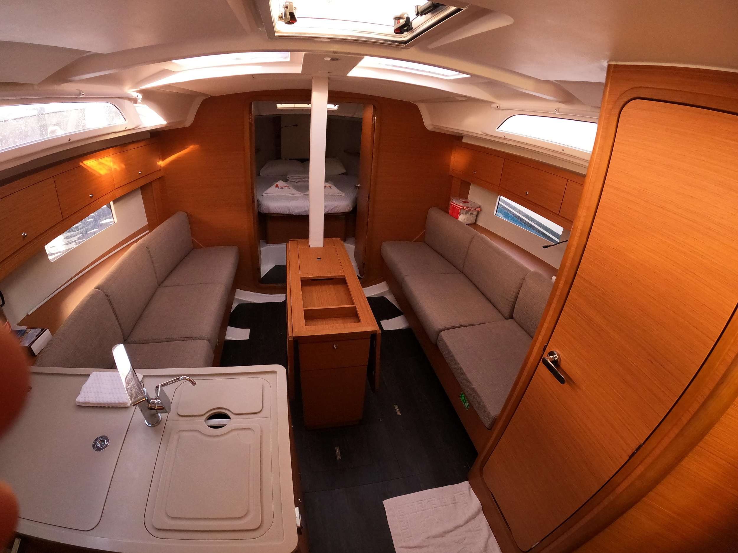 Photo #5 - Dufour 37/3.cabin (Marsel The Angel) in Marmaris - 20849