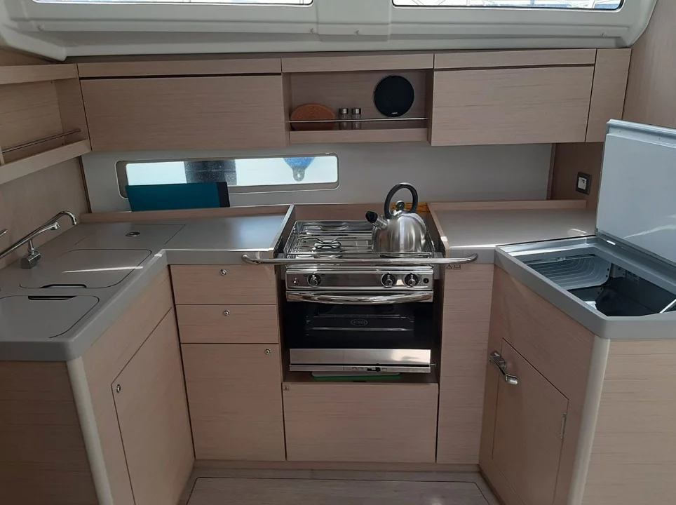 Oceanis 40.1 (4 cabins) (Oceanis40.1_1)  - 4