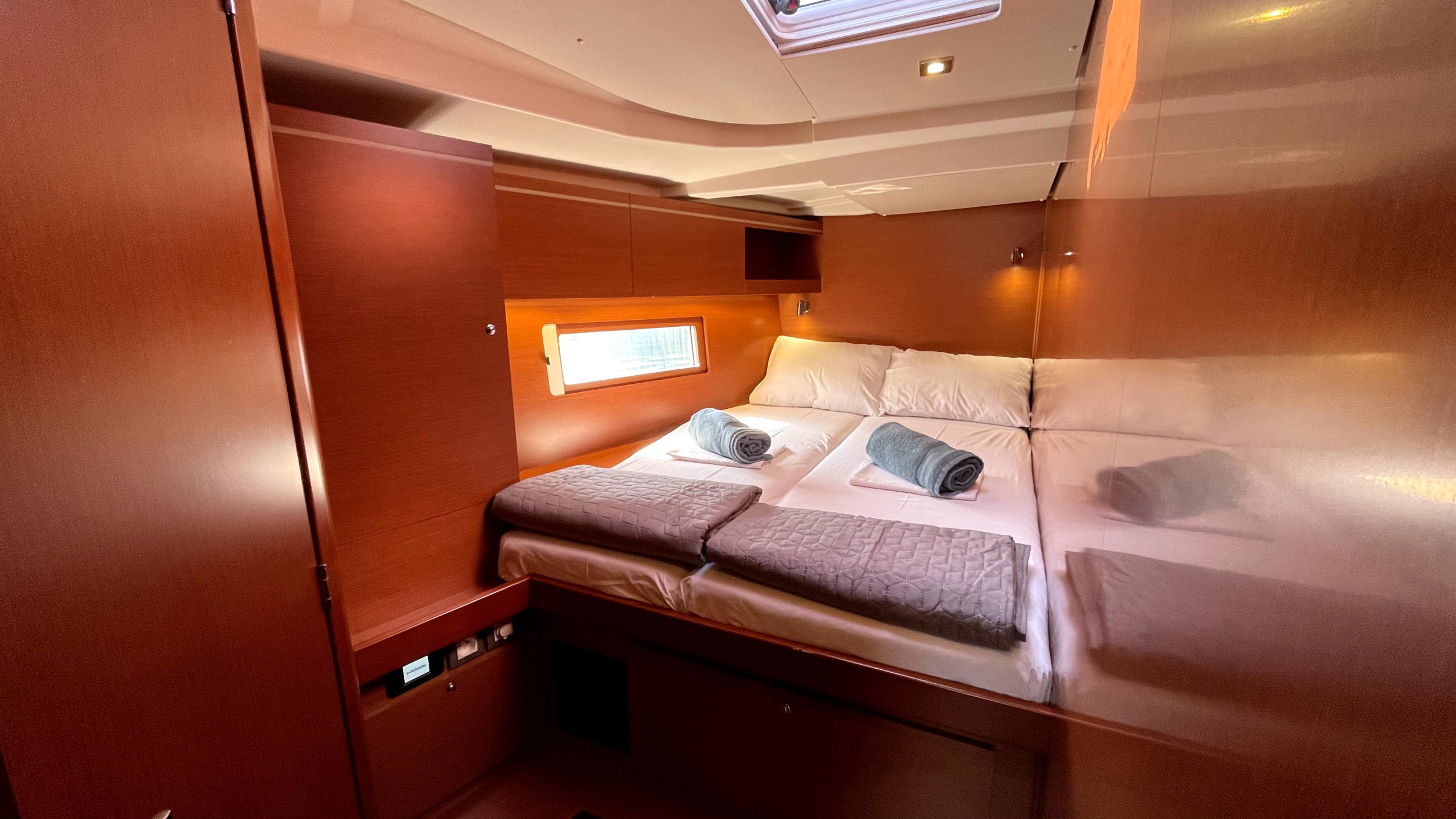 Photo #19 - Oceanis 51.1 (Black Swan ( - - 12 pax)) en Athènes - 16580