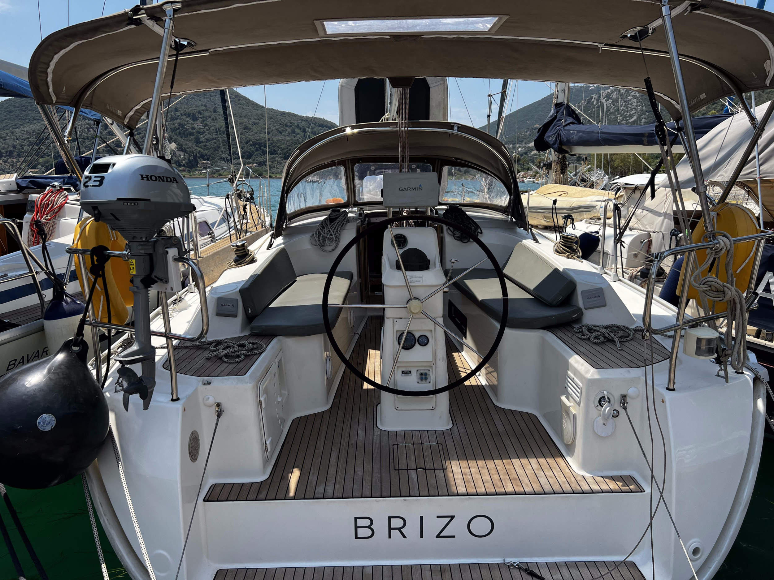 Photo #8 - Bavaria Cruiser 33 (BRIZO) en Lefkada - 18816