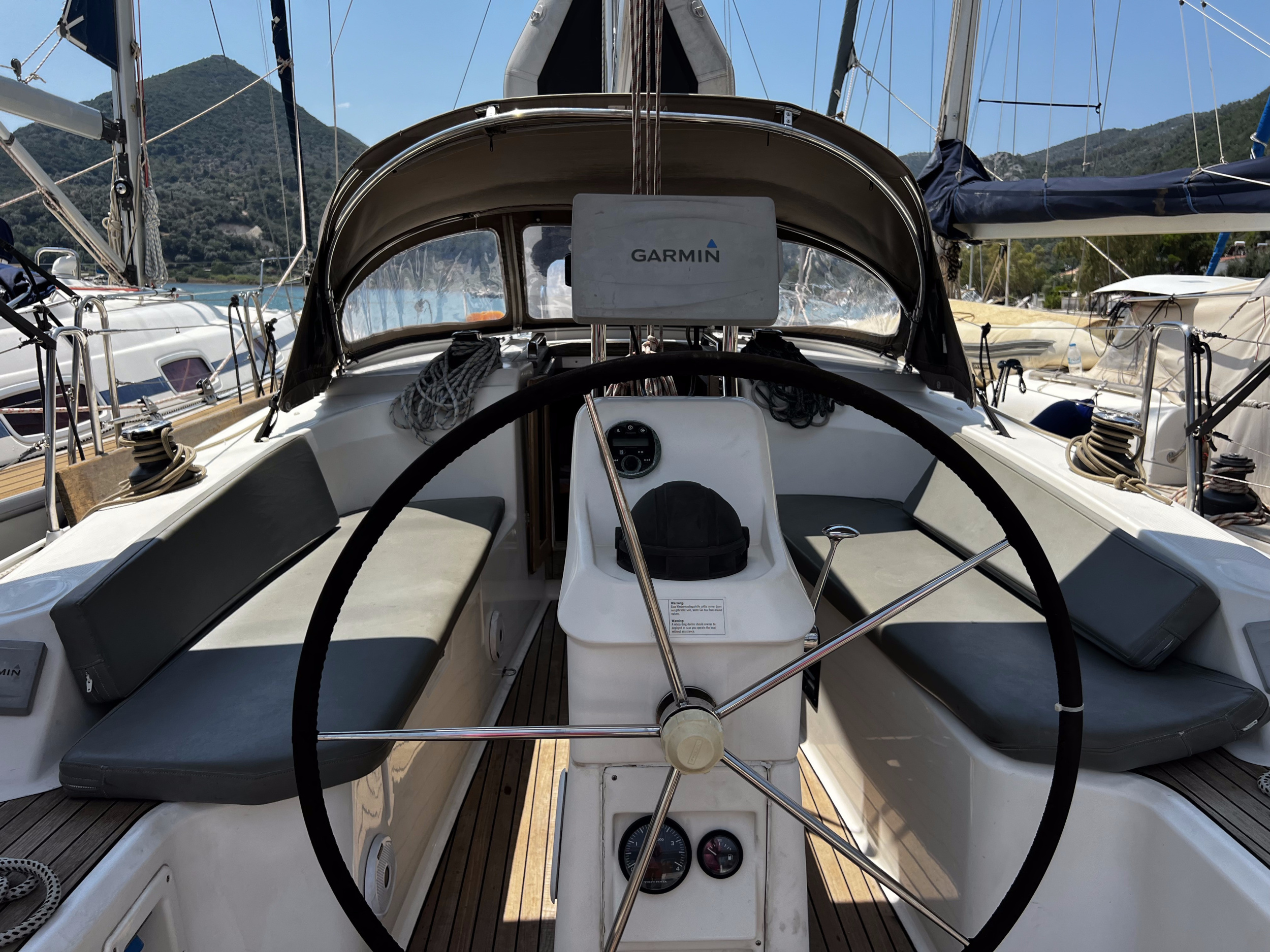 Photo #9 - Bavaria Cruiser 33 (BRIZO) en Lefkada - 18816