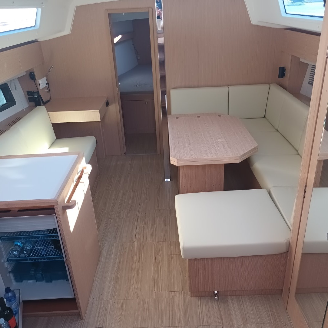 Photo #16 - Bavaria C42 (NEW Gioia) in Vibo Marina - 19520