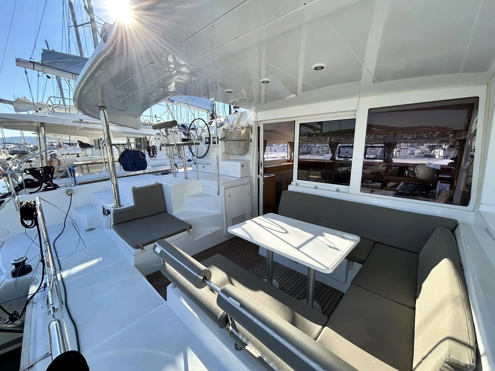 Lagoon 400 S2 (AQUADANCER)  - 1