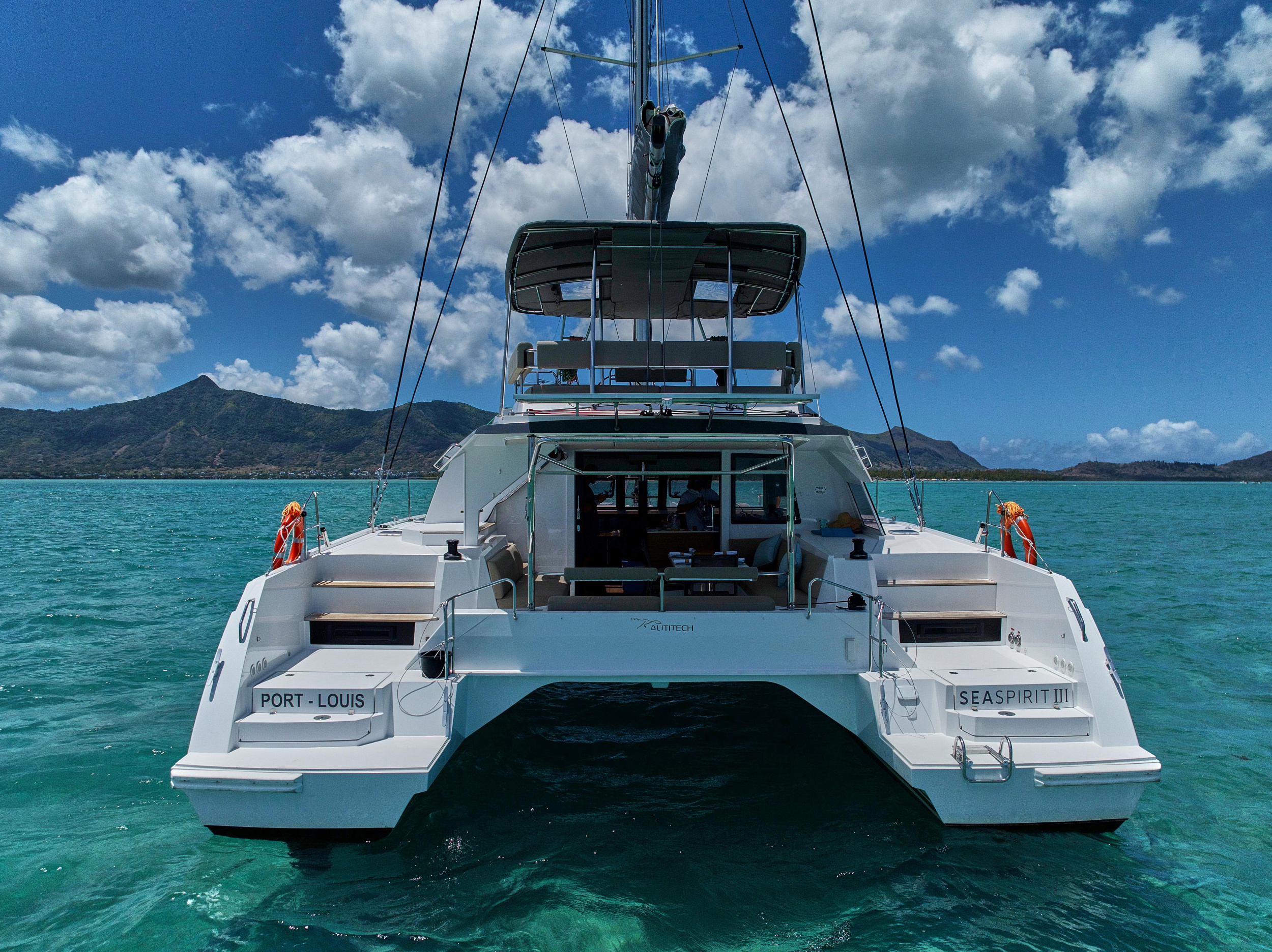 Photo #41 - Nautitech 46 Fly (Sea Spirit III) in La Balise Marina - 16880