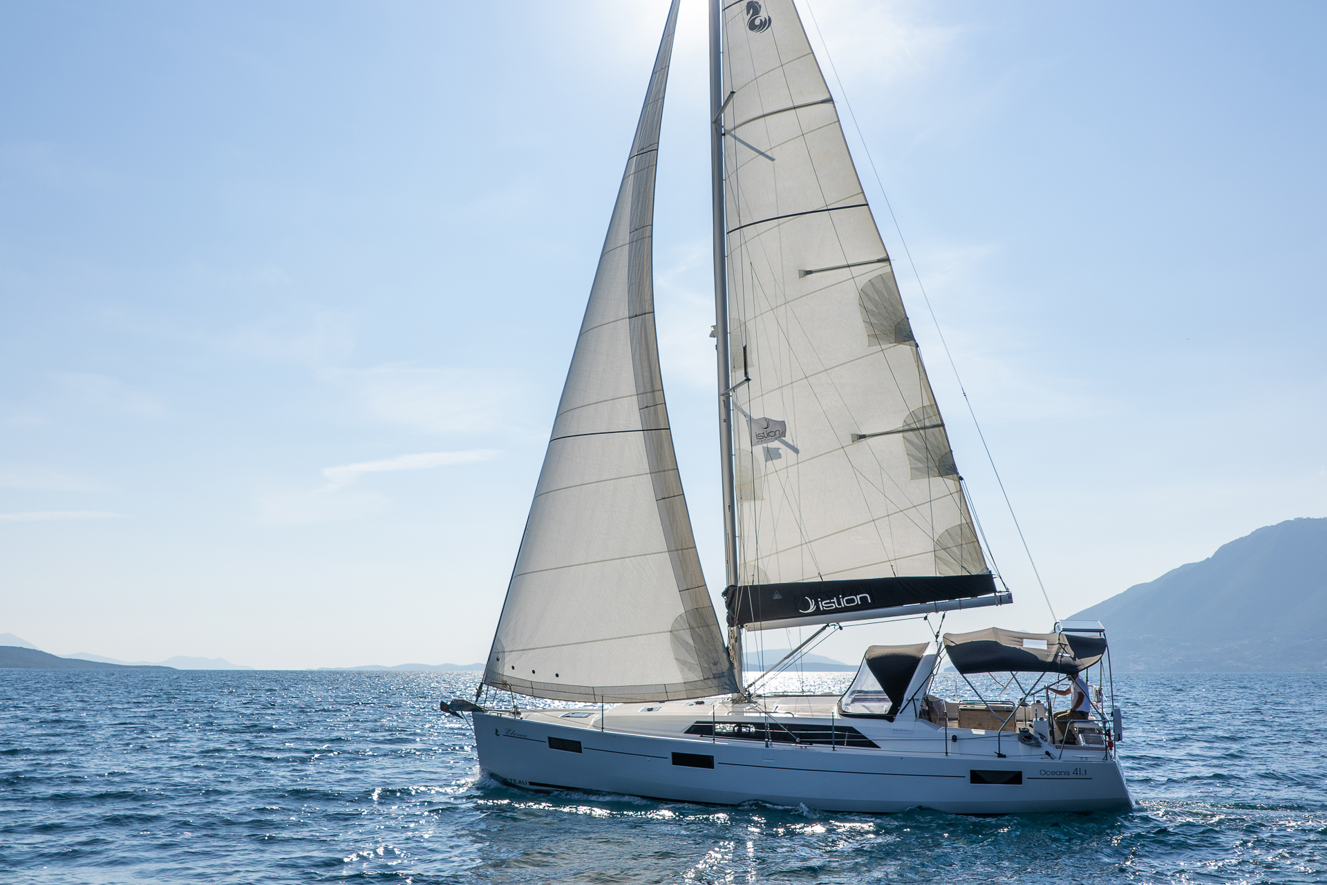 Photo #2 - Oceanis 41.1 (Lux) in Lefkada - 11346