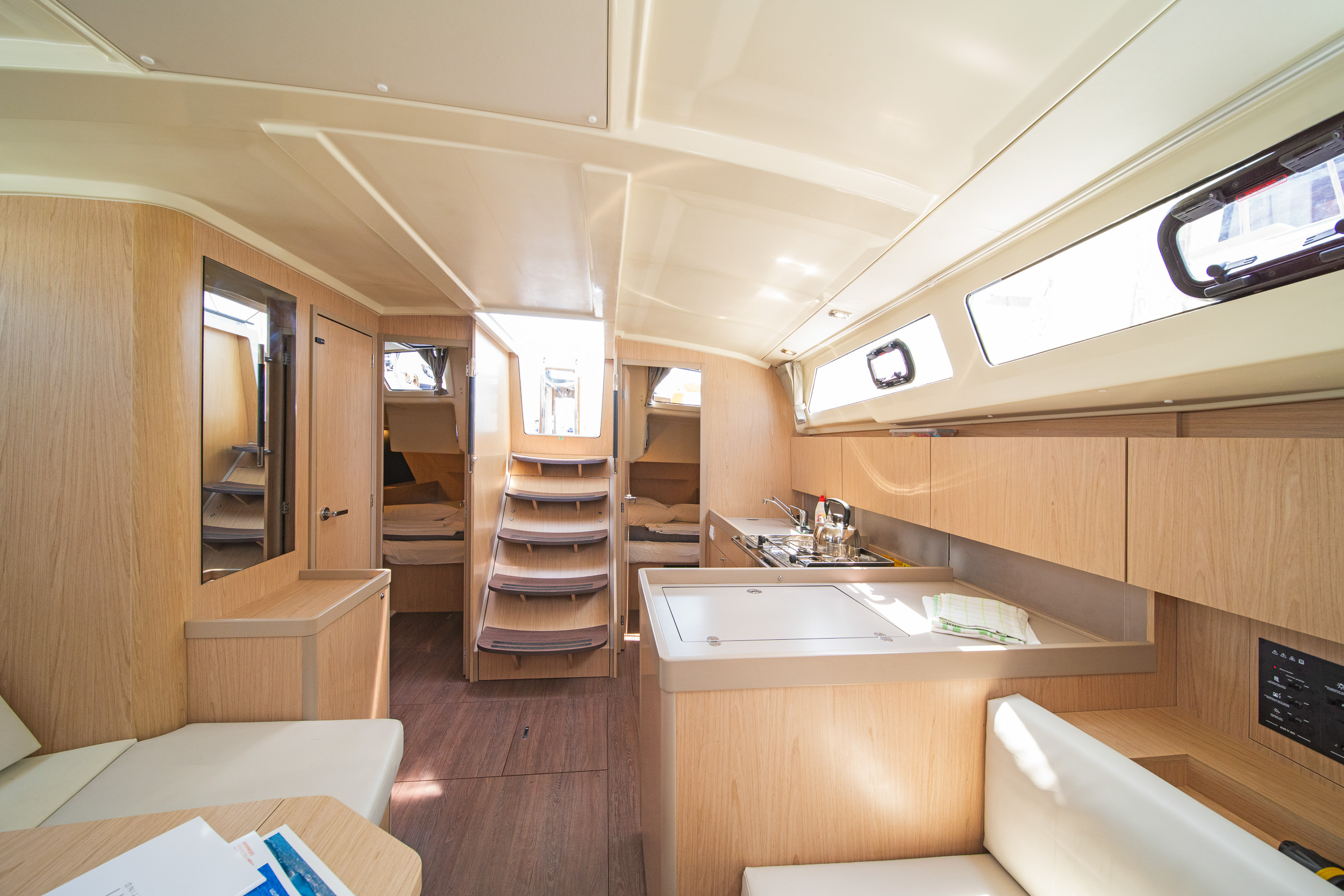 Photo #3 - Oceanis 41.1 (Lux) in Lefkada - 11346