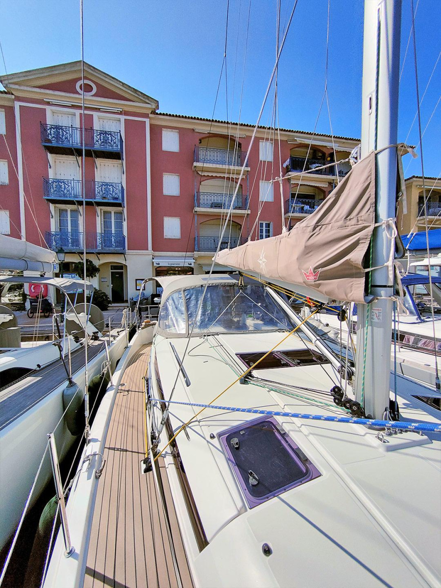 Photo #7 - Sun Odyssey 440 (Ti Punch) in Port Grimaud Sam - 19447