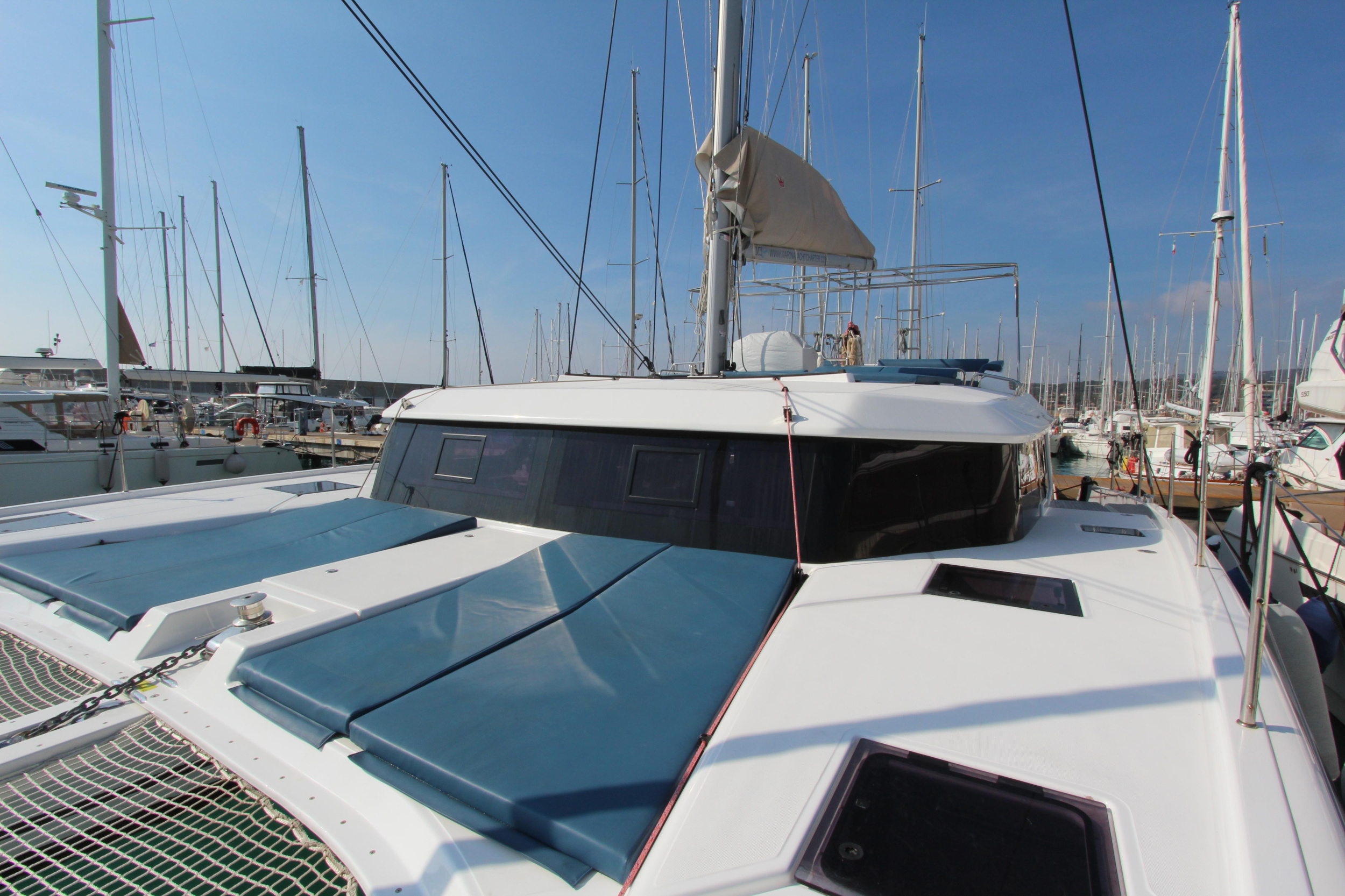 Photo #39 - Dufour Catamaran 48 5c+5h (Lublu) en Nea Moudania - 14538