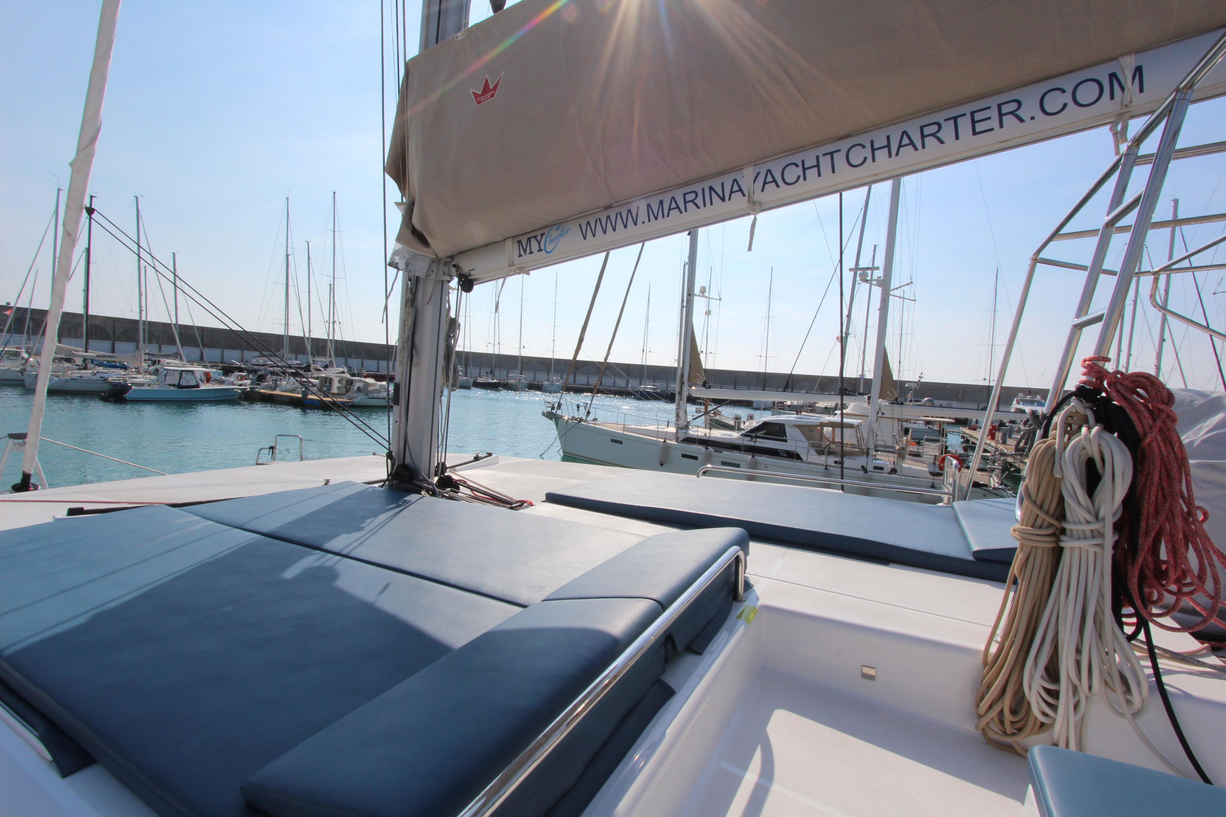 Photo #36 - Dufour Catamaran 48 5c+5h (Lublu) en Nea Moudania - 14538