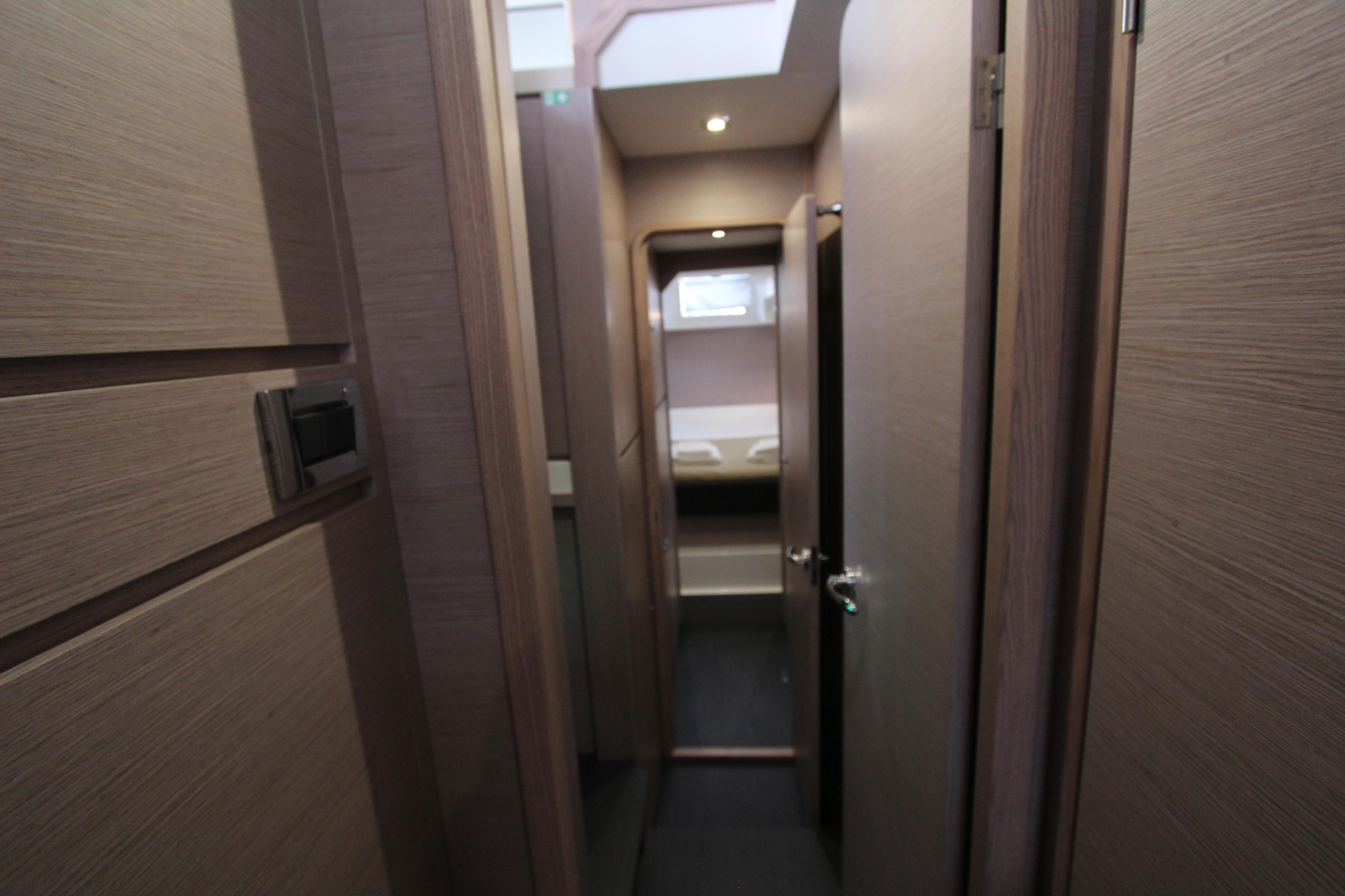 Photo #9 - Dufour Catamaran 48 5c+5h (Lublu) en Nea Moudania - 14538