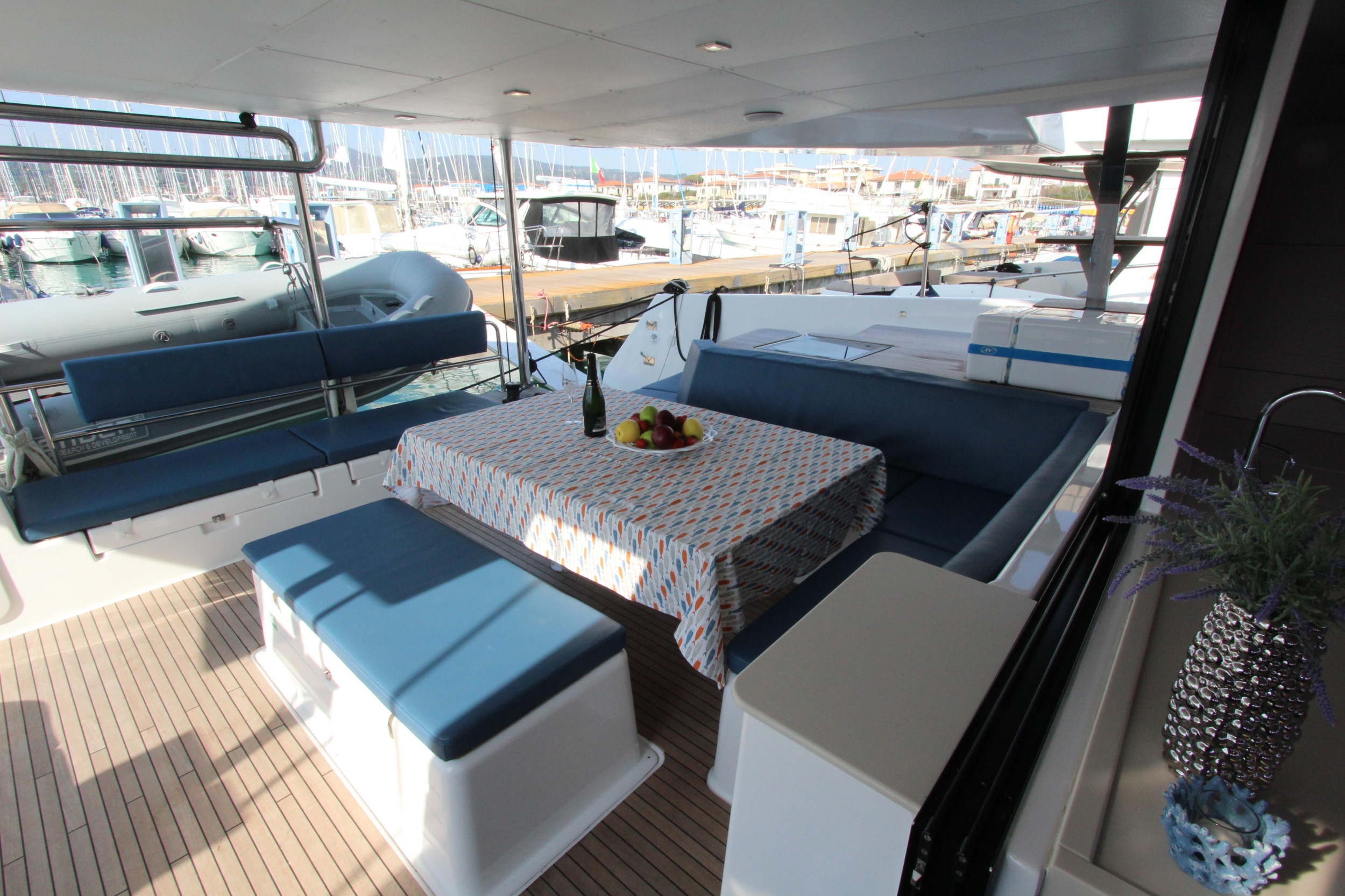 Photo #25 - Dufour Catamaran 48 5c+5h (Lublu) en Nea Moudania - 14538