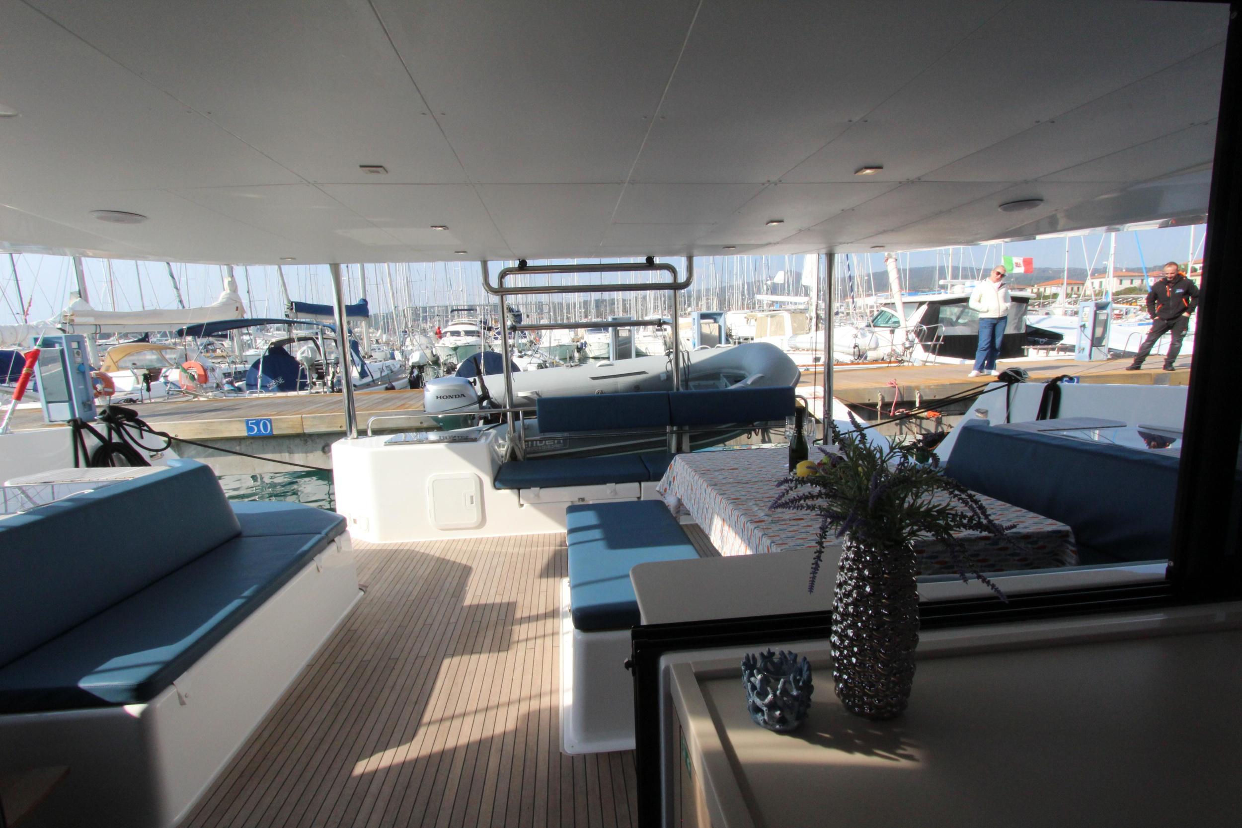 Photo #27 - Dufour Catamaran 48 5c+5h (Lublu) en Nea Moudania - 14538