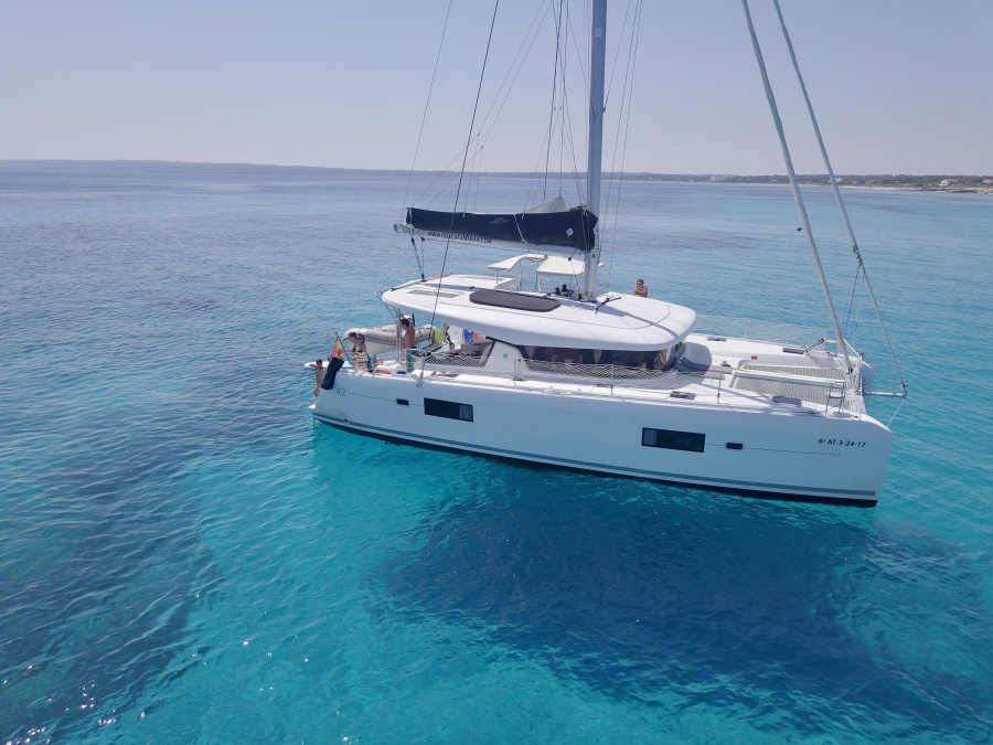Photo #13 - Lagoon 42 (AERO) en Sant Antoni de Portmany - 21841