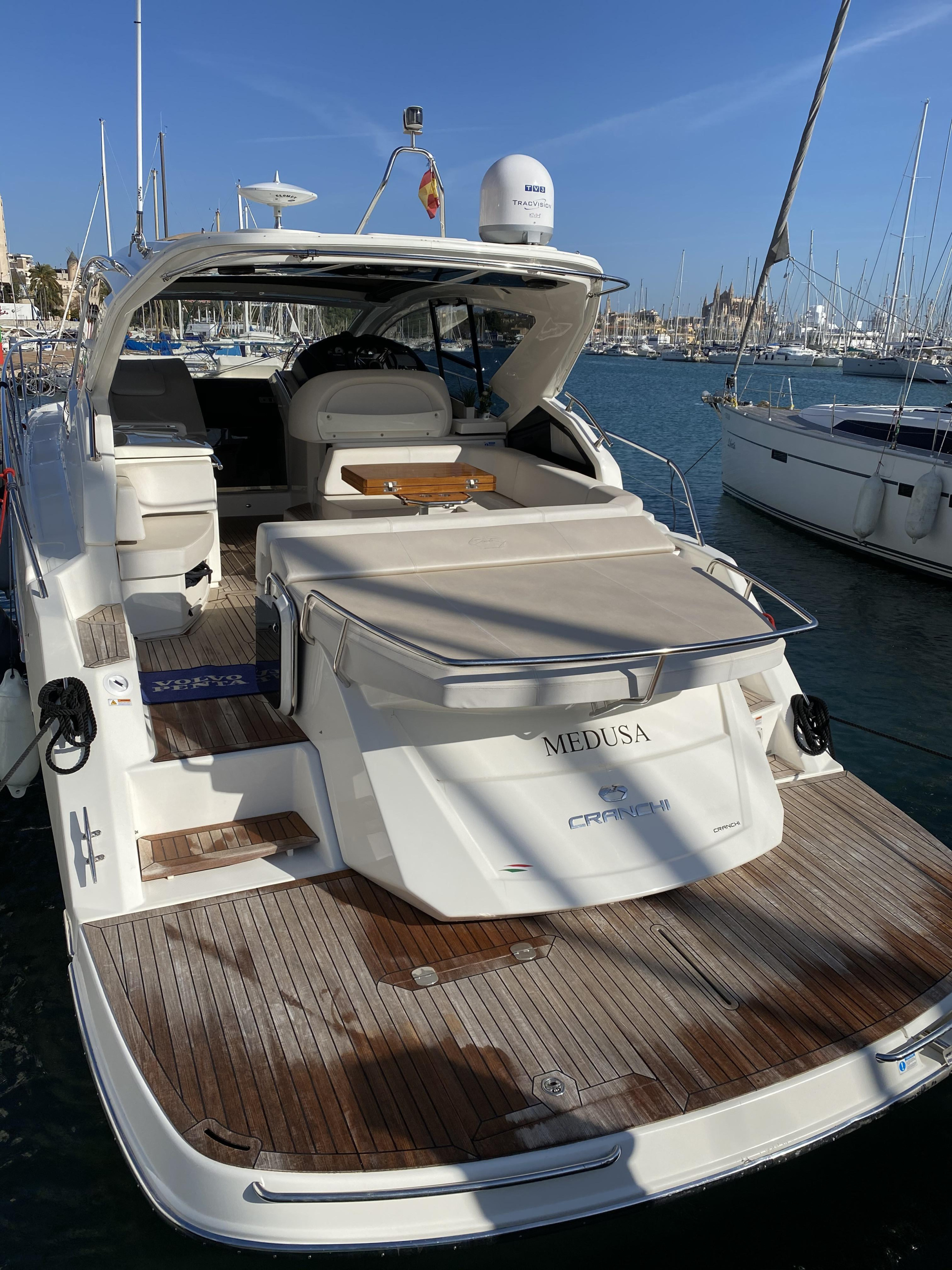 Photo #8 - Cranchi M44 HT (Medusa) in Palma - 18098