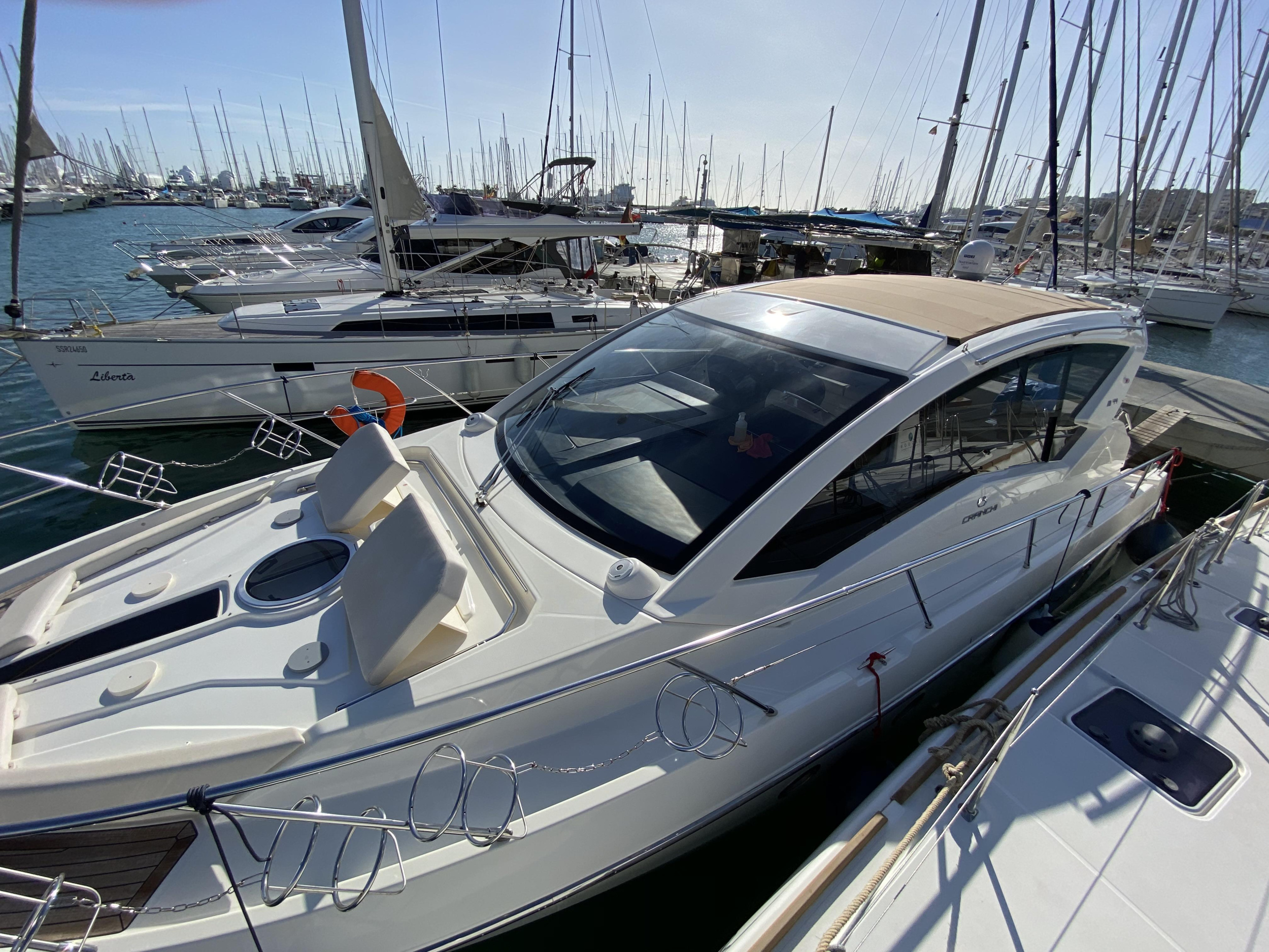 Photo #13 - Cranchi M44 HT (Medusa) in Palma - 18098