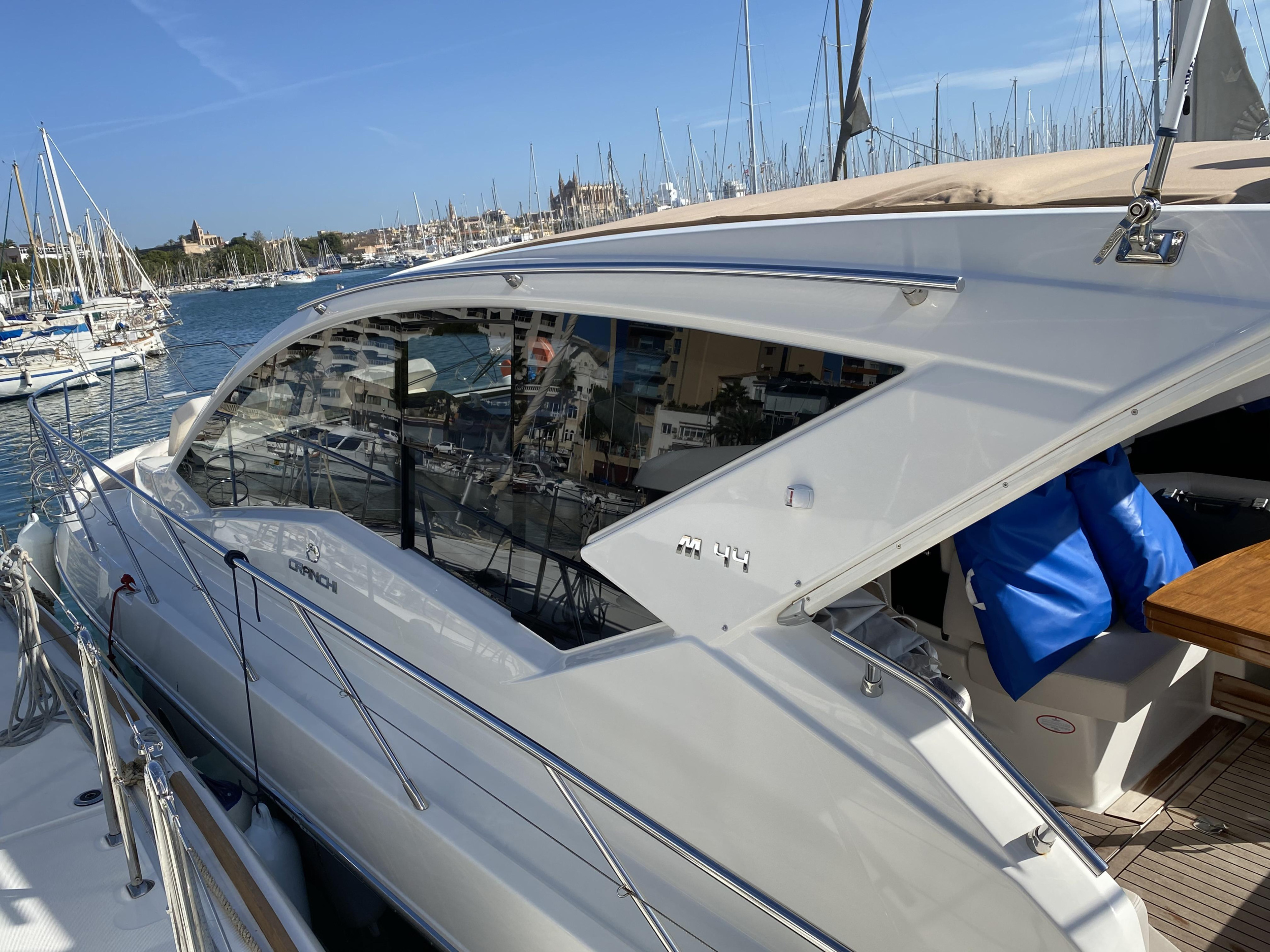 Photo #11 - Cranchi M44 HT (Medusa) in Palma - 18098