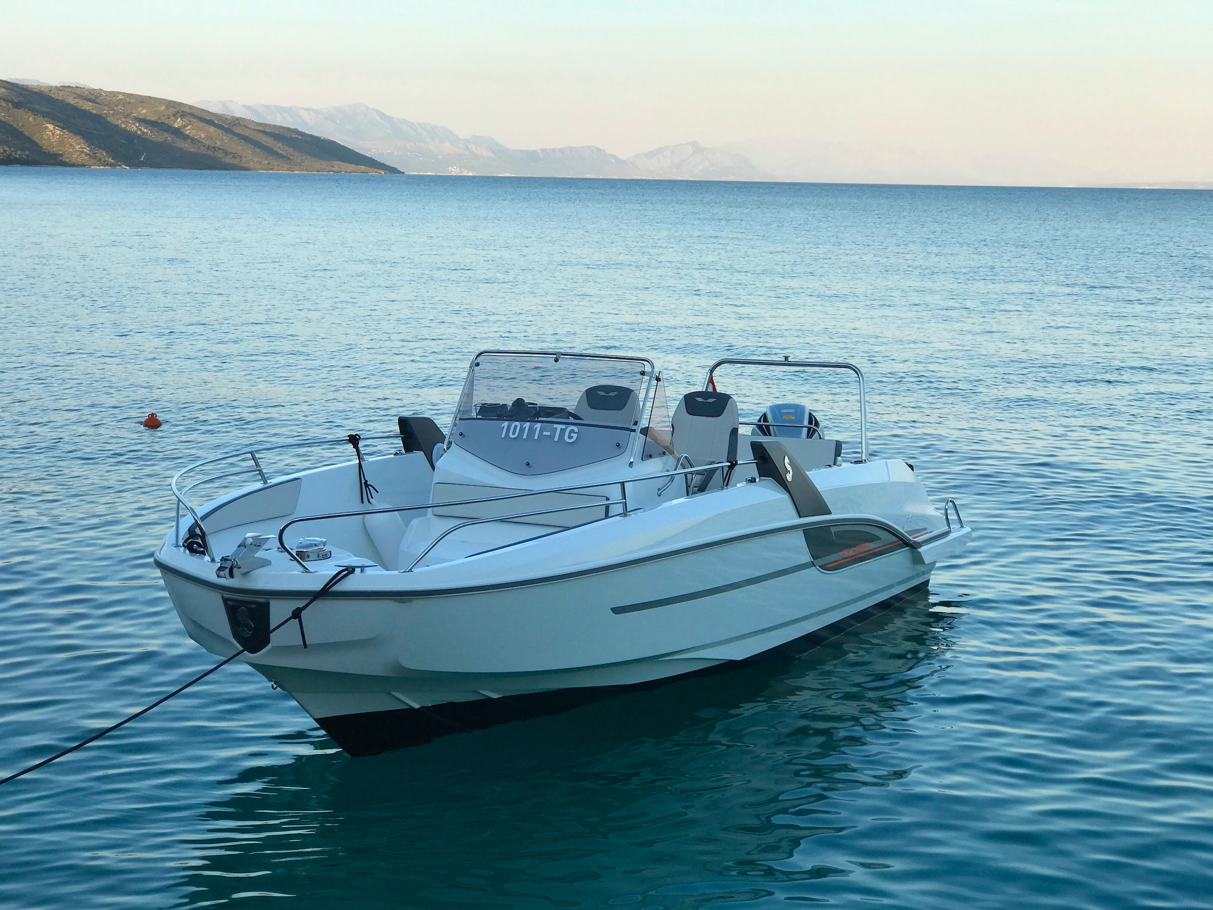 Photo #5 - Beneteau Flyer 7.7 (SPACEDeck) in Trogir - 8909