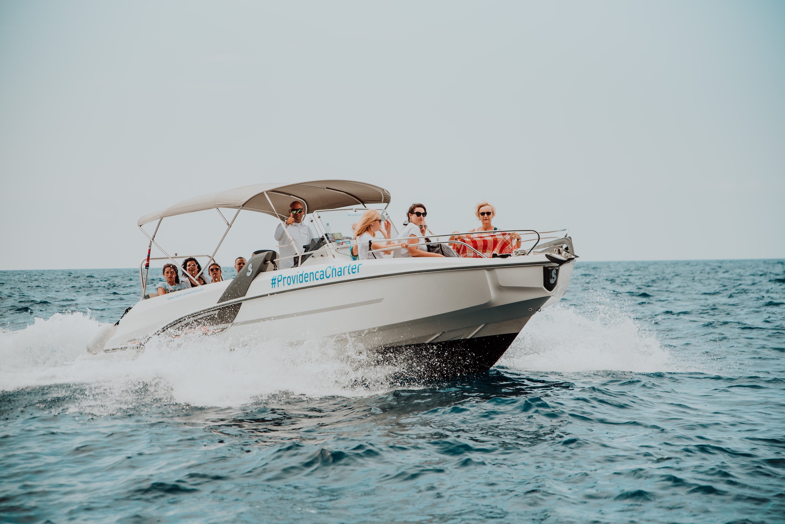 Photo #6 - Beneteau Flyer 7.7 (SPACEDeck) in Trogir - 8909