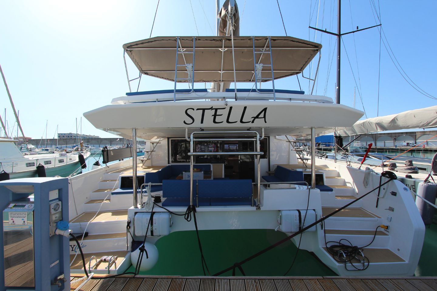 Photo #12 - Dufour Catamaran 48 5c+5h (Stella) en Nea Moudania - 15296