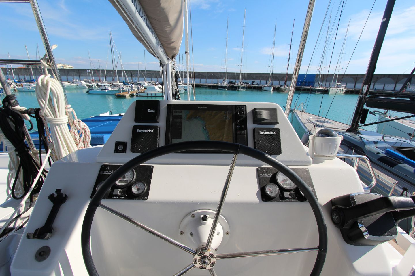 Photo #9 - Dufour Catamaran 48 5c+5h (Stella) en Nea Moudania - 15296