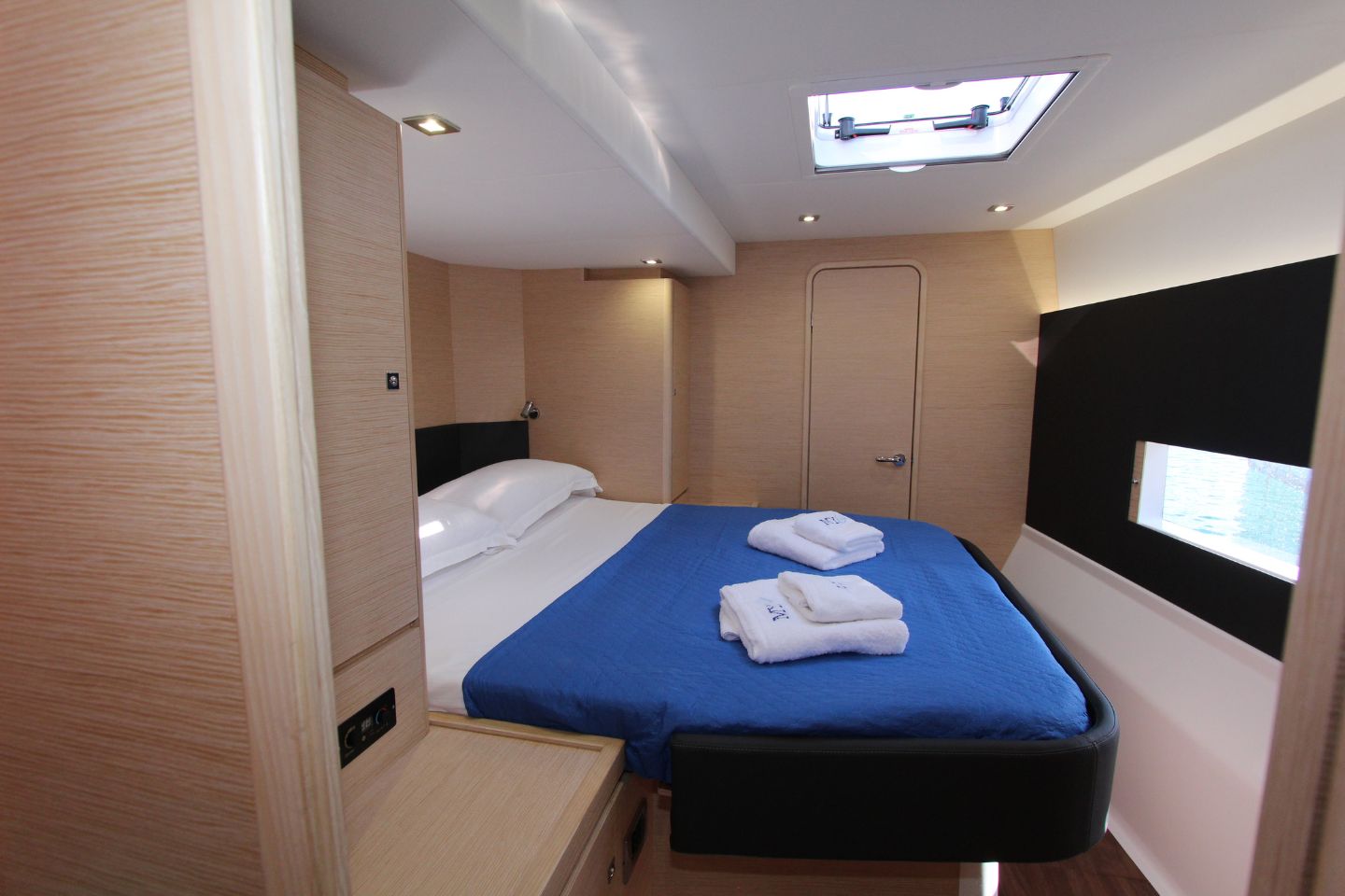 Photo #7 - Dufour Catamaran 48 5c+5h (Stella) en Nea Moudania - 15296