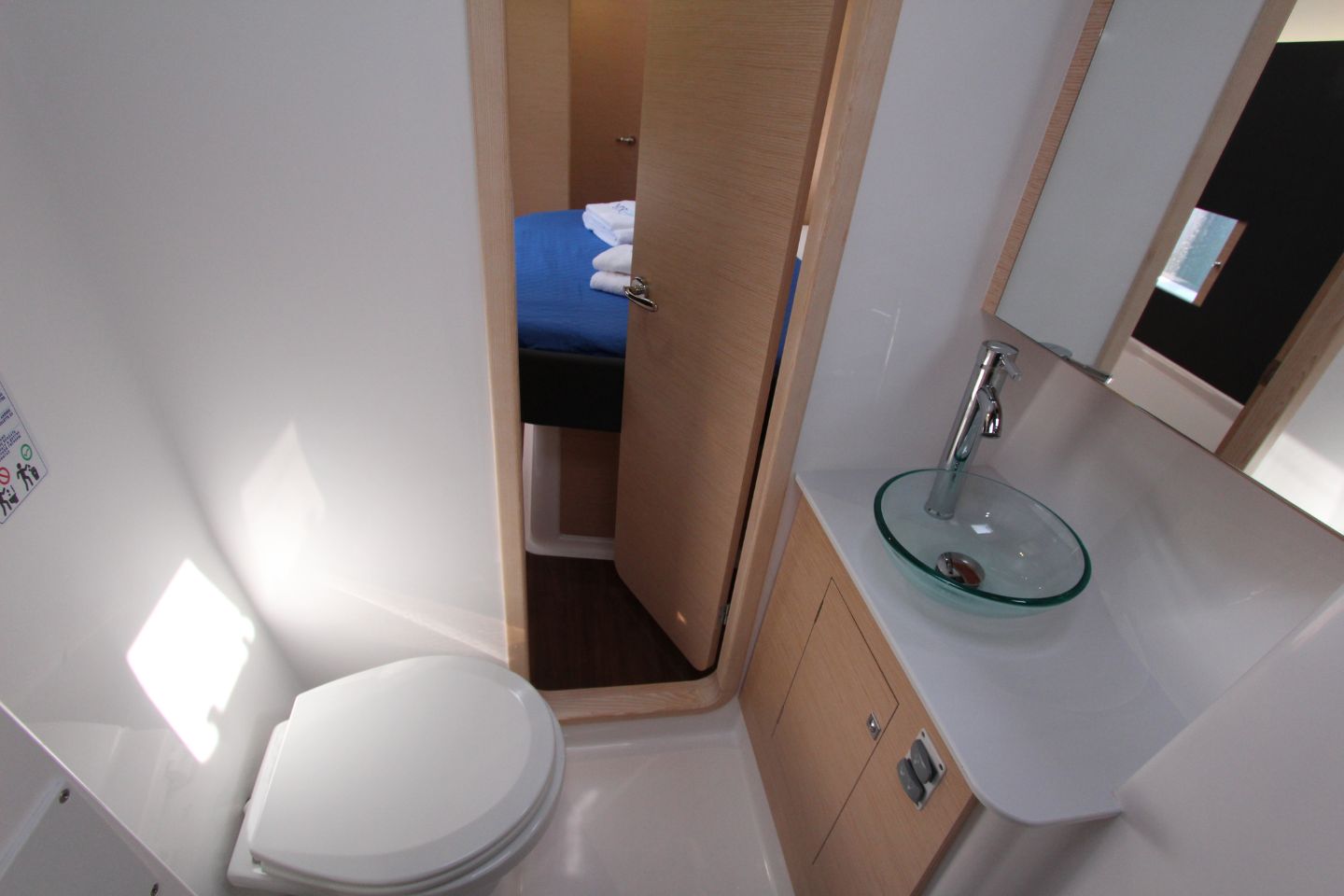 Photo #18 - Dufour Catamaran 48 5c+5h (Stella) en Nea Moudania - 15296