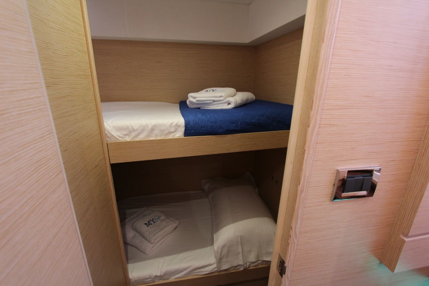 Photo #28 - Dufour Catamaran 48 5c+5h (Stella) en Nea Moudania - 15296