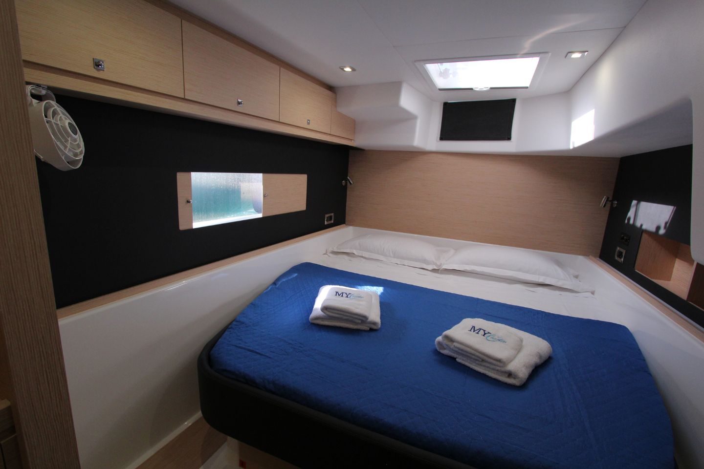 Photo #30 - Dufour Catamaran 48 5c+5h (Stella) en Nea Moudania - 15296