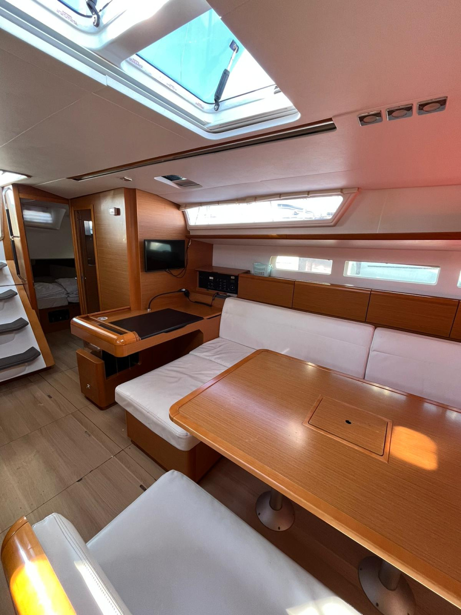 Photo #11 - Sun Odyssey 519 (Ondine) in Sukosan - 18246