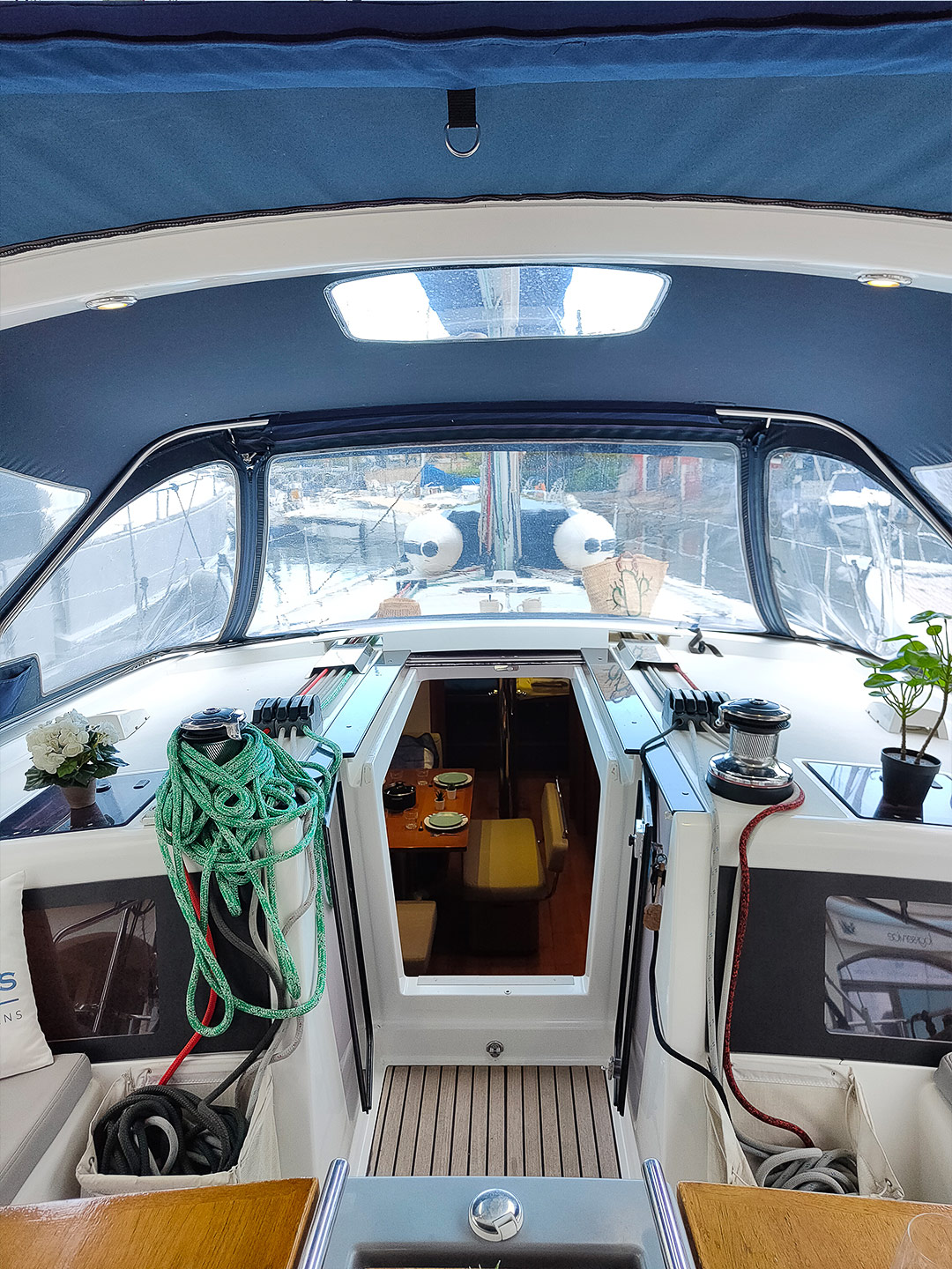 Photo #8 - Oceanis 48 (Ios III) in Port Grimaud Sam - 19449