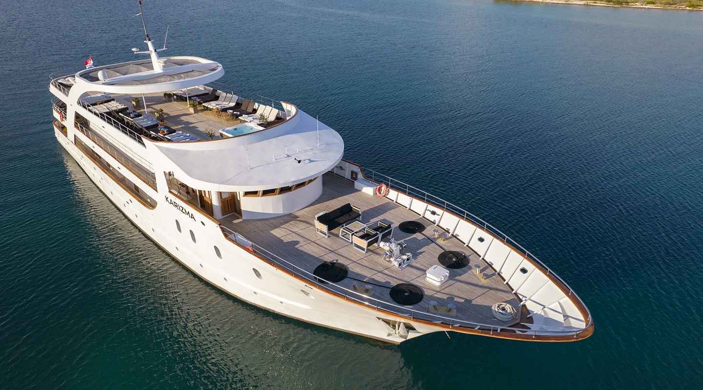 Photo #11 - Motoryacht Karizma (Karizma) in Split - 19787
