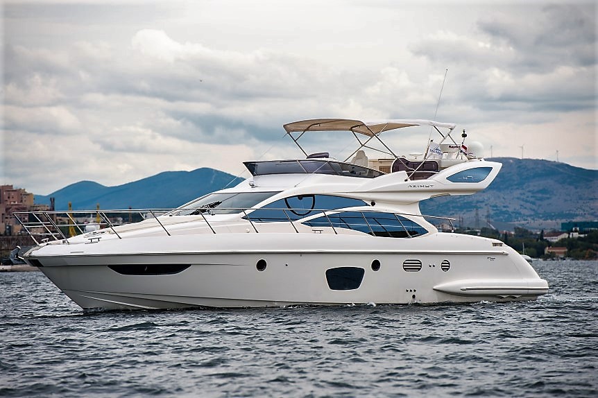 Photo #4 - Azimut 47 Fly (Skyfall MY) en Sibenik - 25769