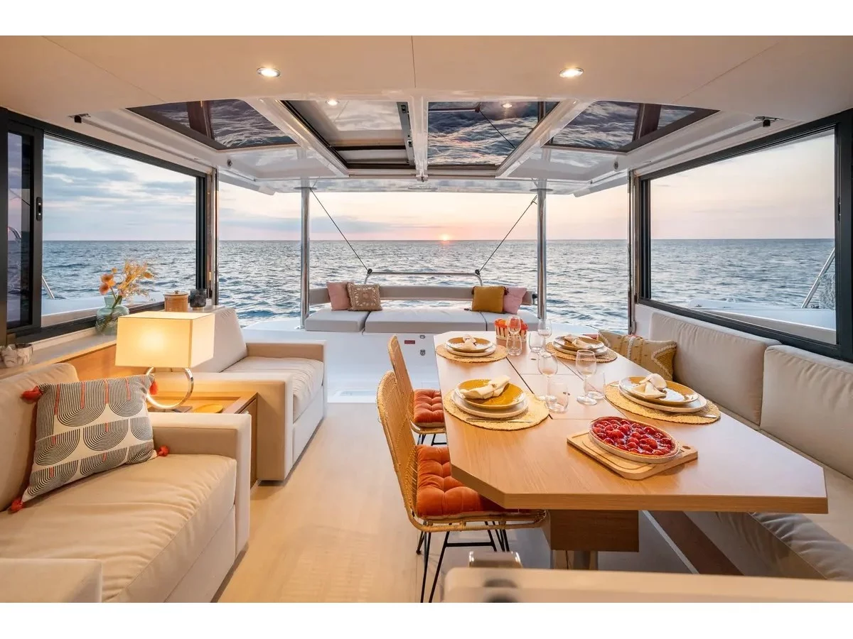 Bali 4.4 (Romar One) Interior image - 1