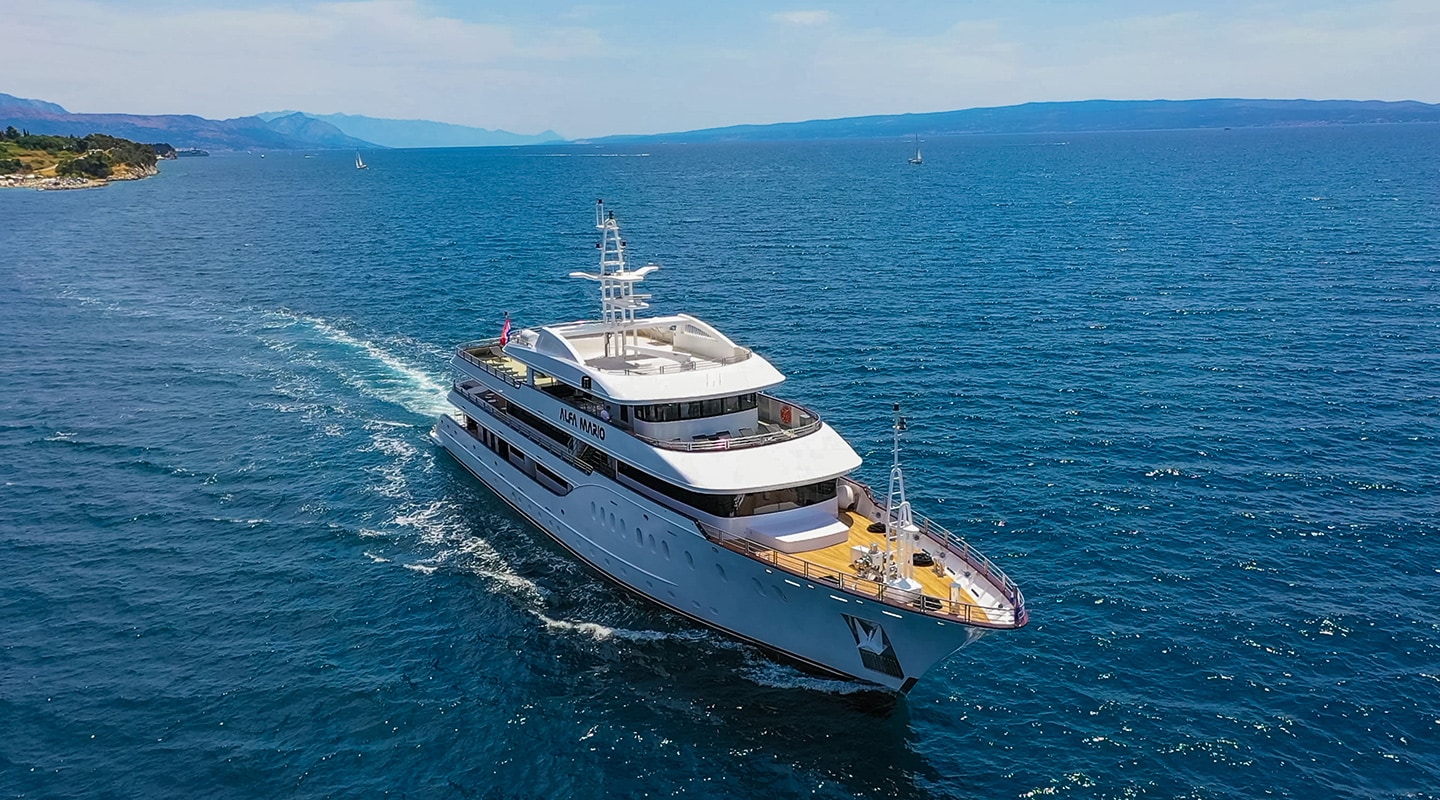 Photo #42 - Motoryacht Alfa Mario (Alfa Mario) en Split - 19908